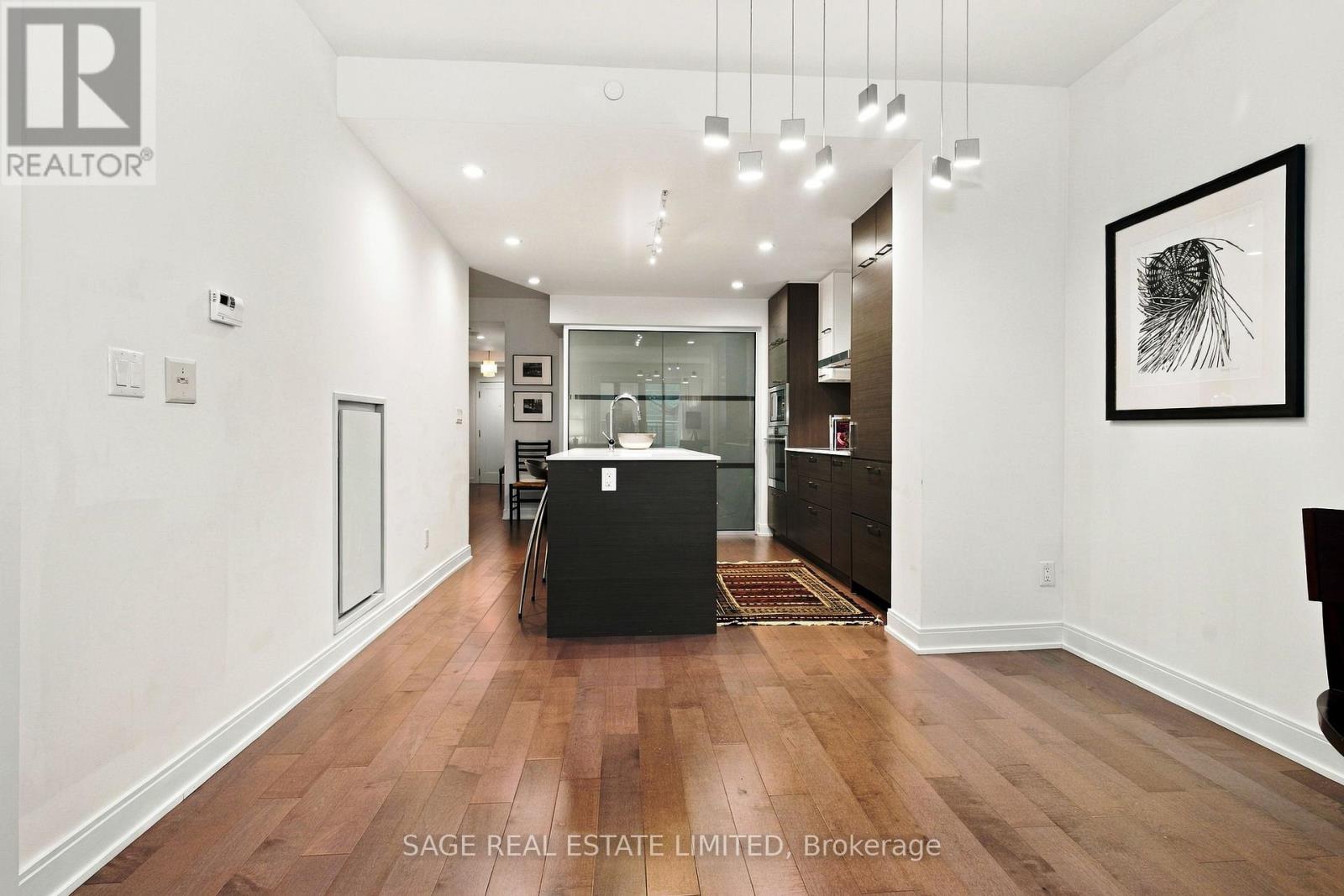 417 - 55 Front Street E Property Photo 11