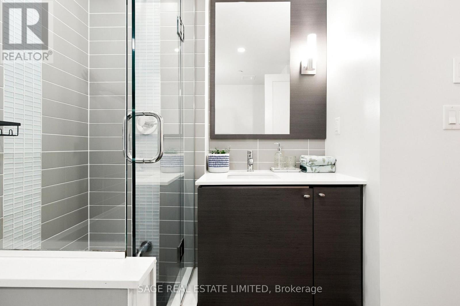 417 - 55 Front Street E Property Photo 20