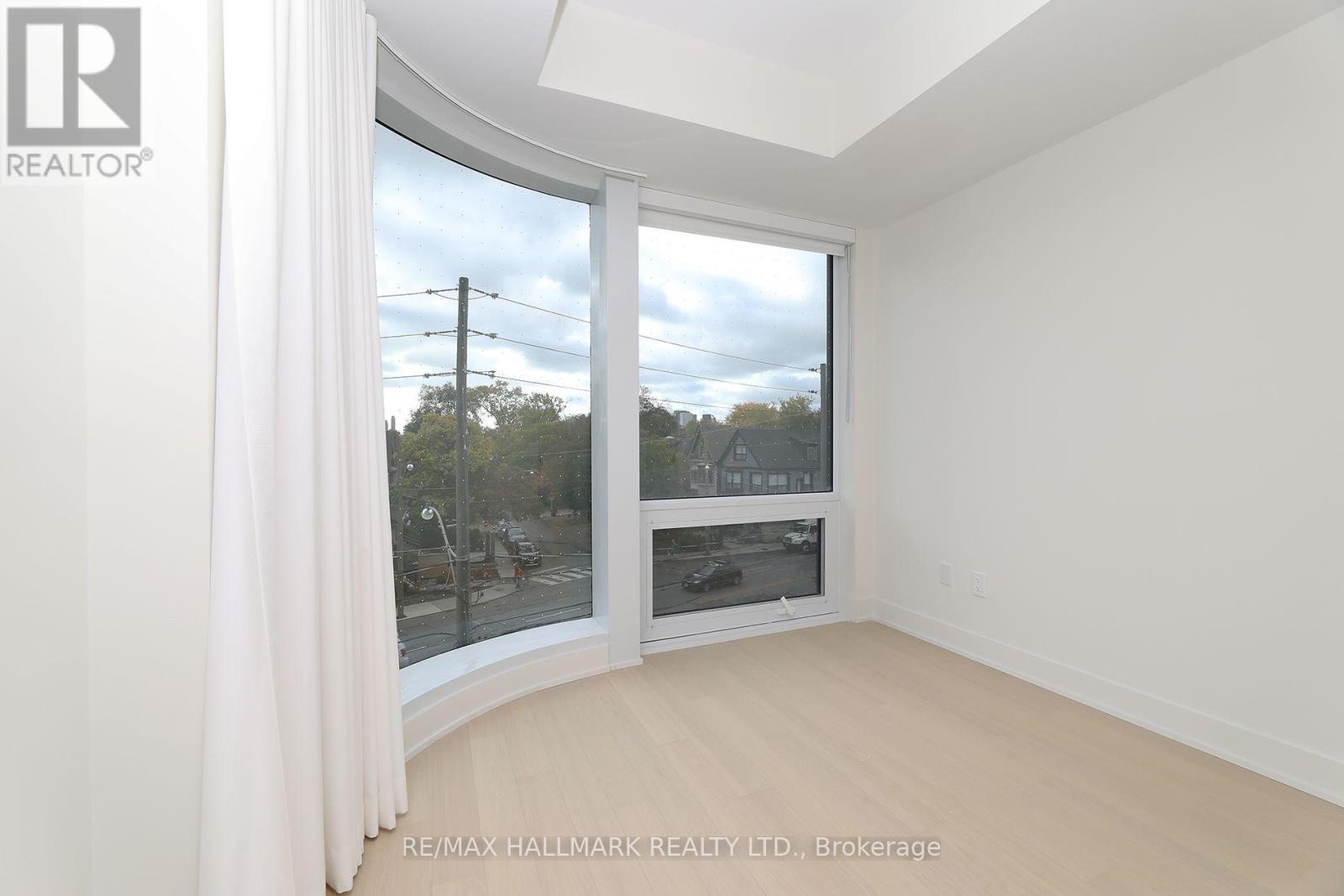 306 - 322 Dupont Street Property Photo 26