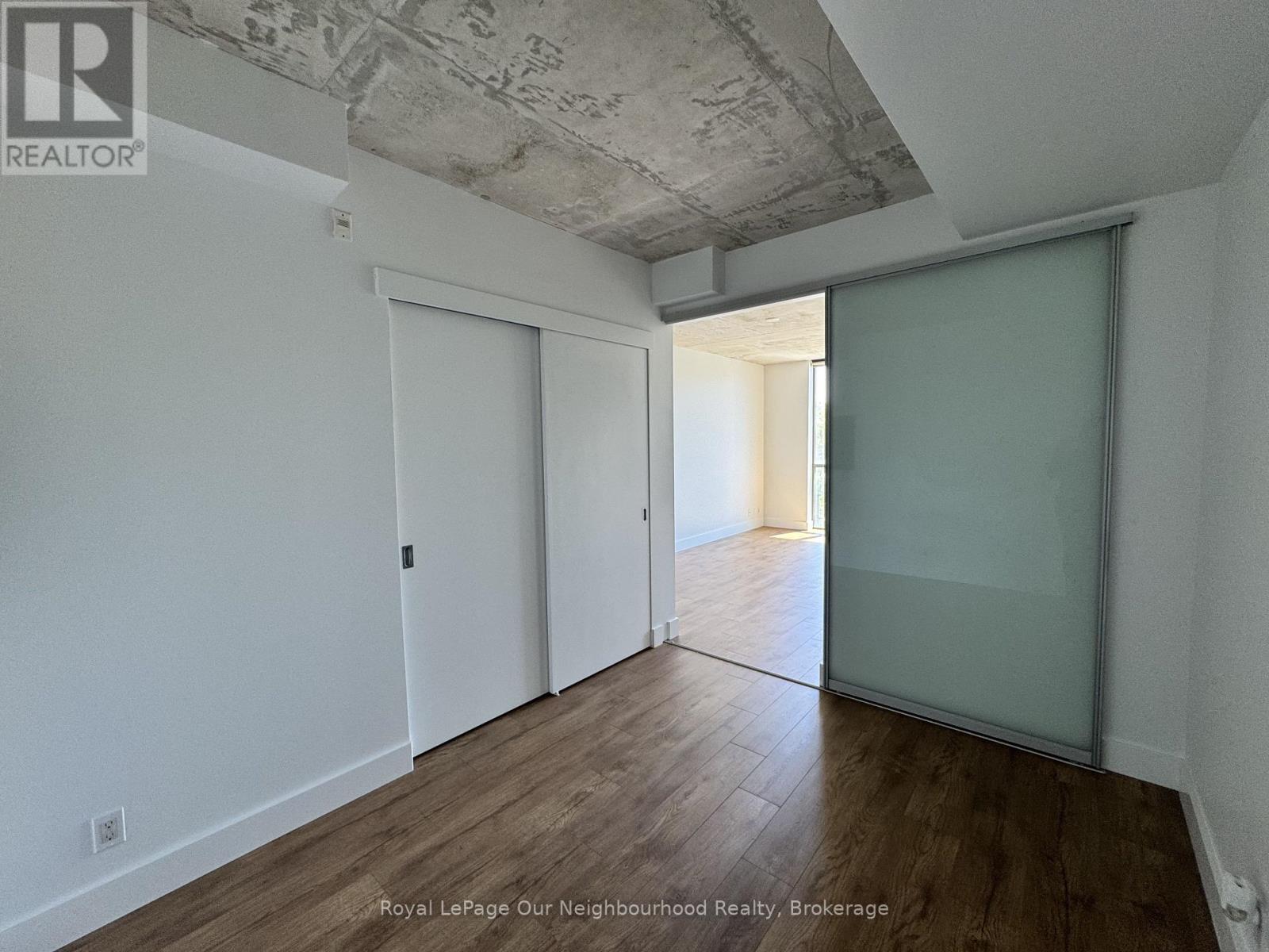 308 - 2 Gladstone Avenue Property Photo 6