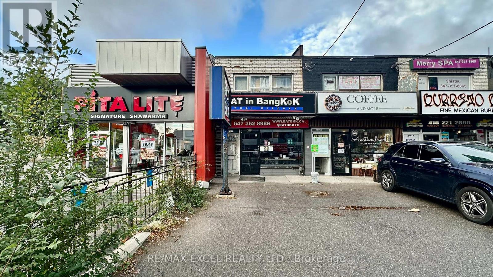 4704 Yonge Street Property Photo 1