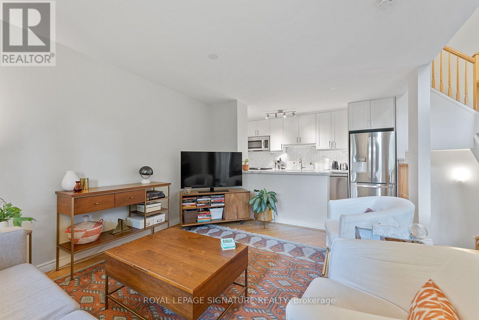 2 - 359 Albany Avenue Property Photo 6