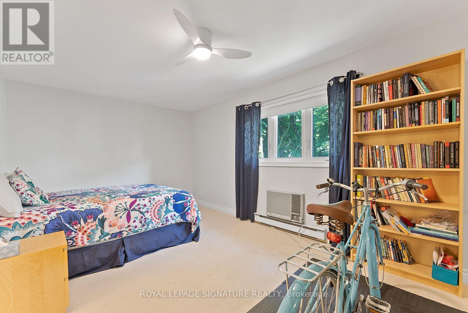 2 - 359 Albany Avenue Property Photo 28