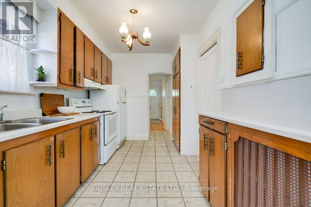 247 Melrose Avenue Property Photo 12