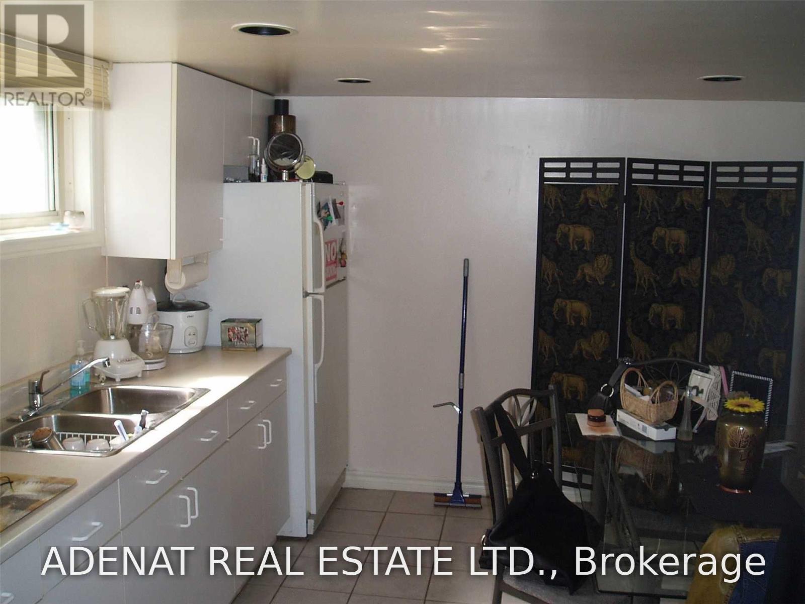 Bsmt - 146 Fairholme Avenue Property Photo 7