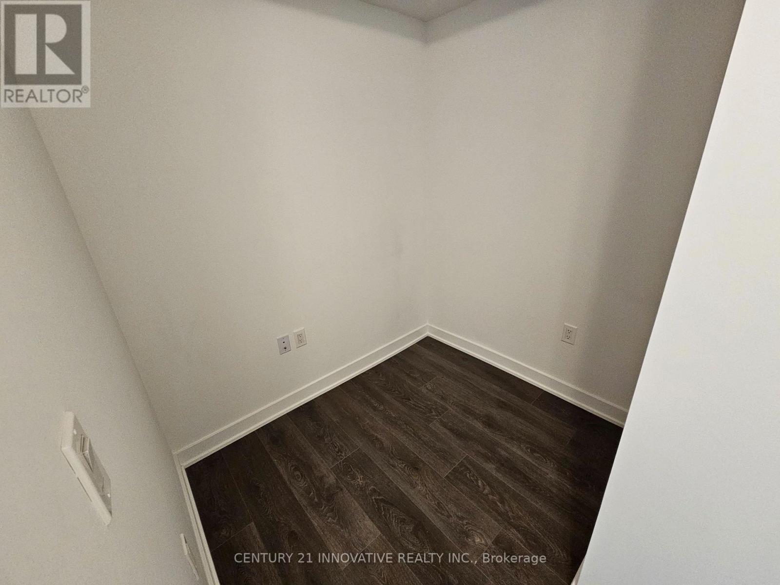 3307 - 99 Broadway Avenue Property Photo 12