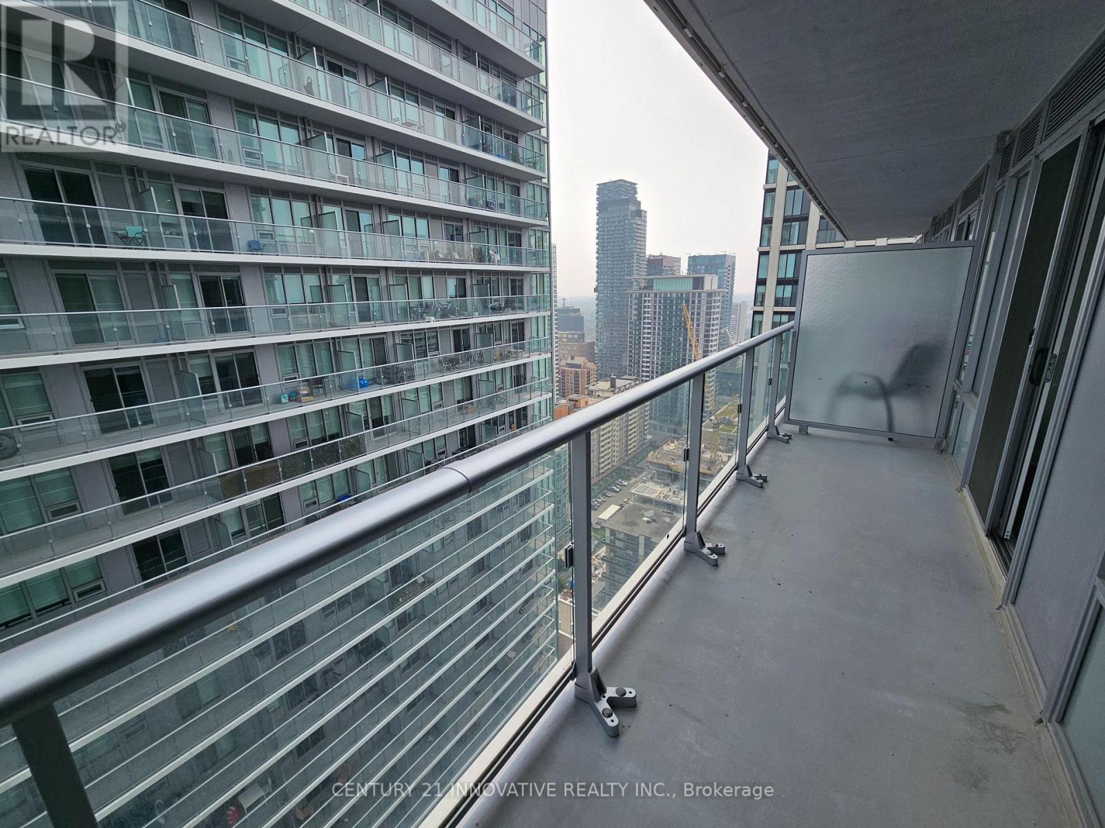 3307 - 99 Broadway Avenue Property Photo 15
