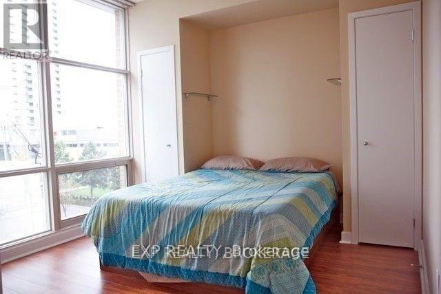 302 - 9 Spadina Avenue Property Photo 4