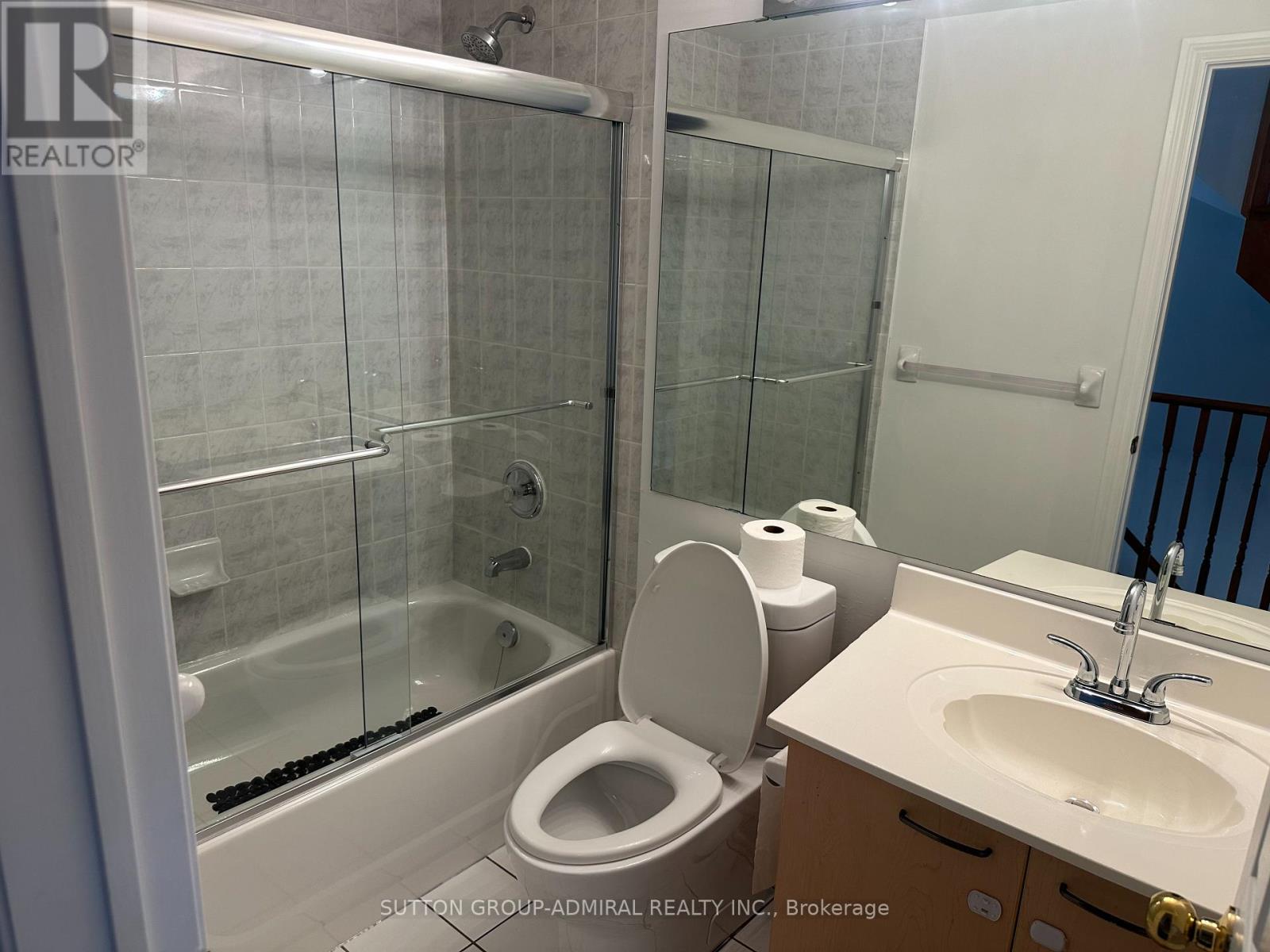 14 - 757 Sheppard--main Avenue W Property Photo 16