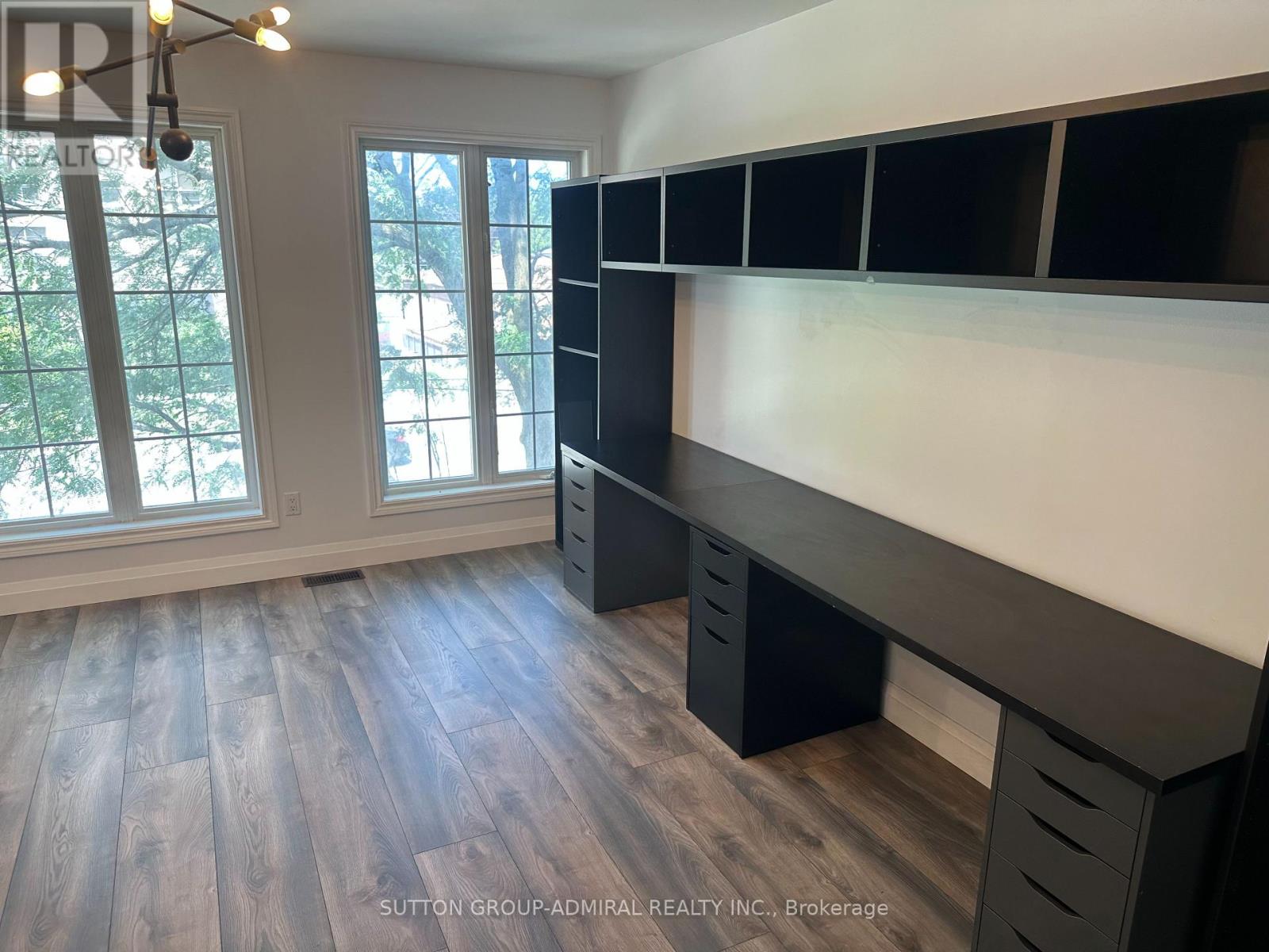14 - 757 Sheppard--main Avenue W Property Photo 17
