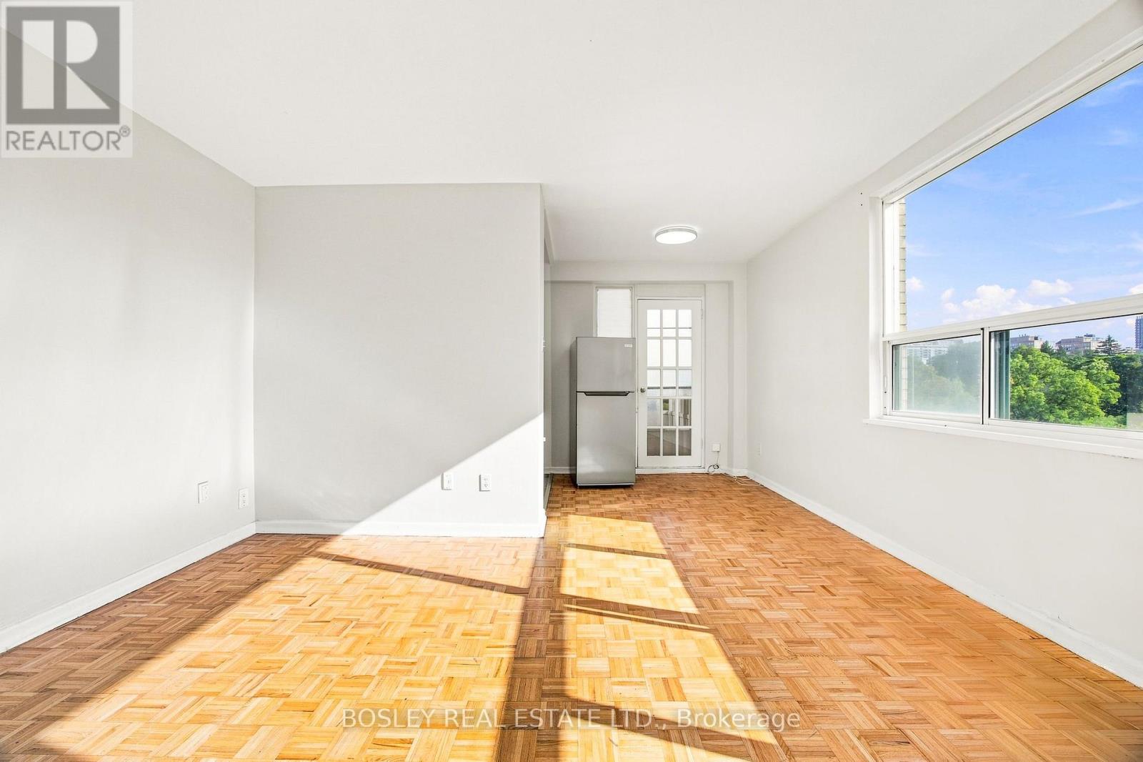 310 - 85 Lawton Boulevard Property Photo 3