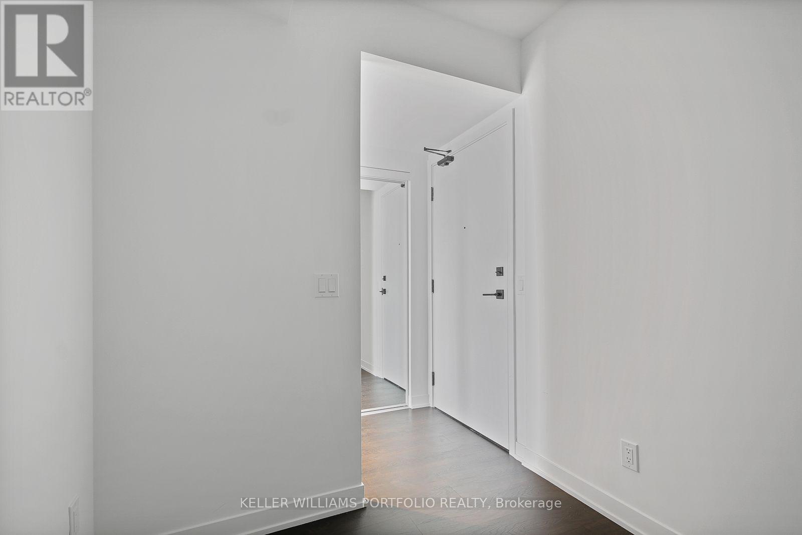 1816 - 319 Jarvis Street Property Photo 5