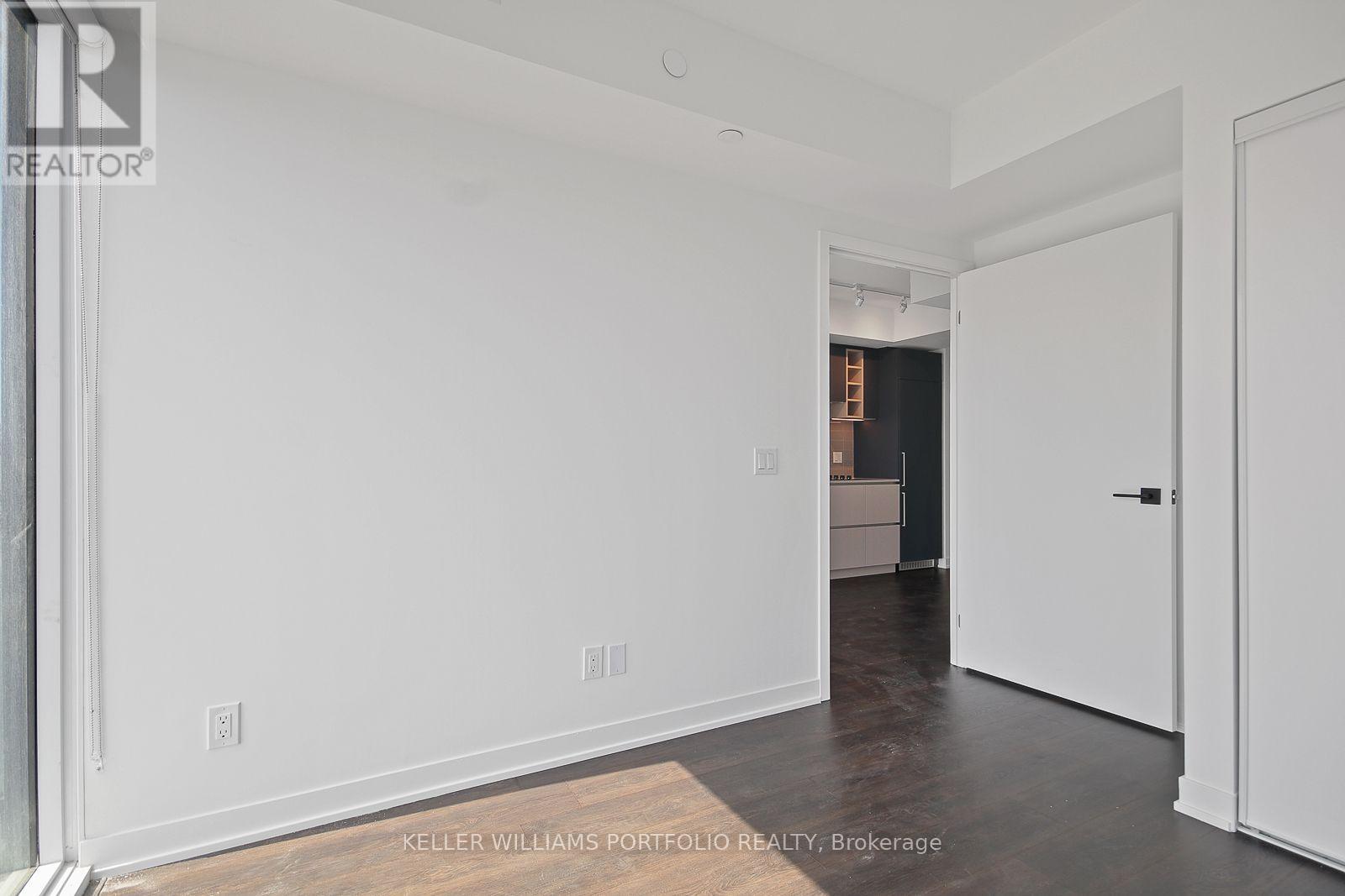 1816 - 319 Jarvis Street Property Photo 16