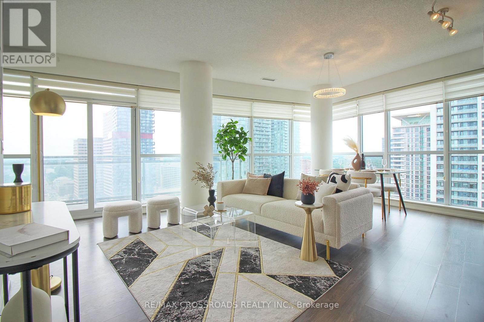 2202 - 89 Dunfield Avenue Property Photo 4
