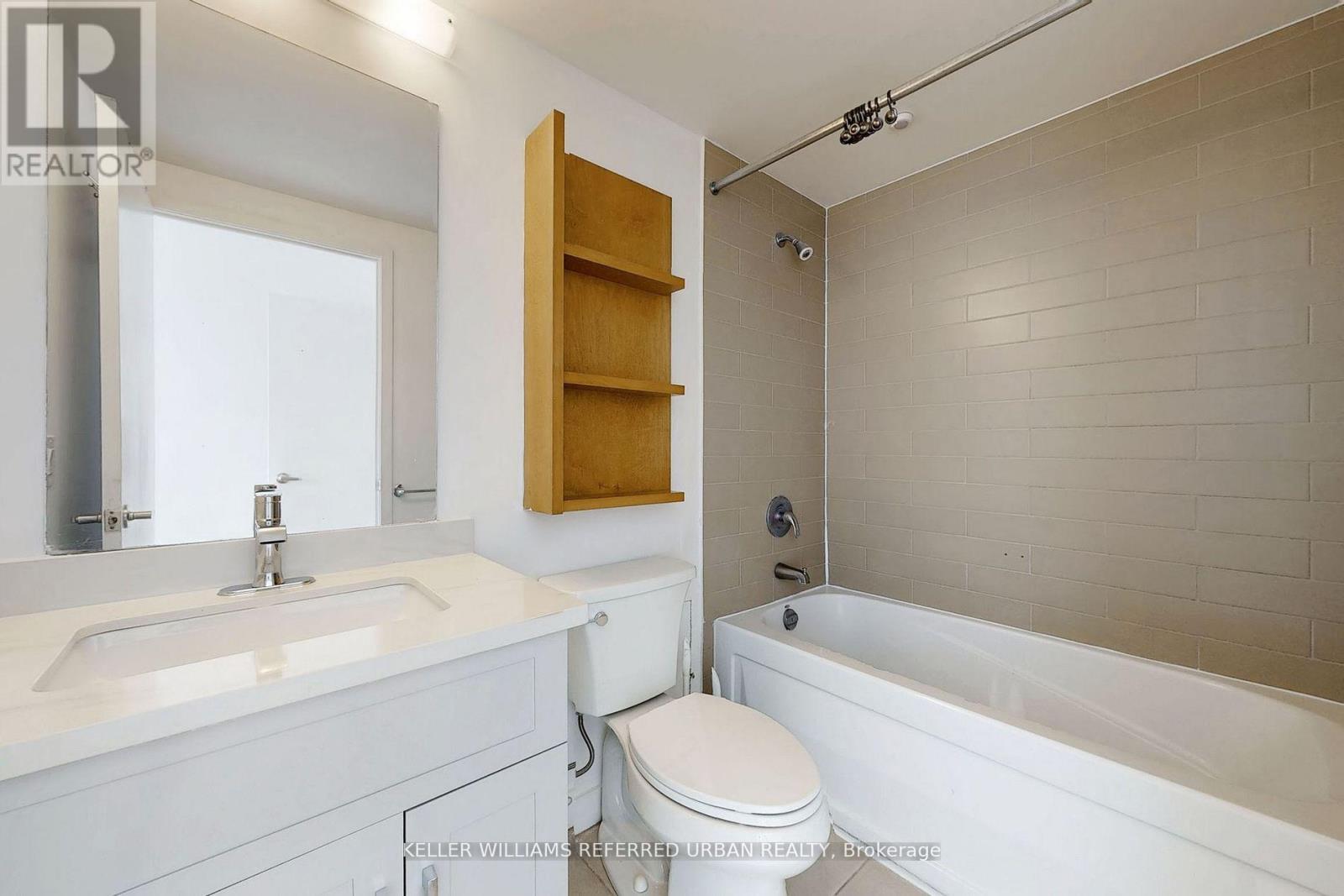 708 - 3 Navy Wharf Court Property Photo 14