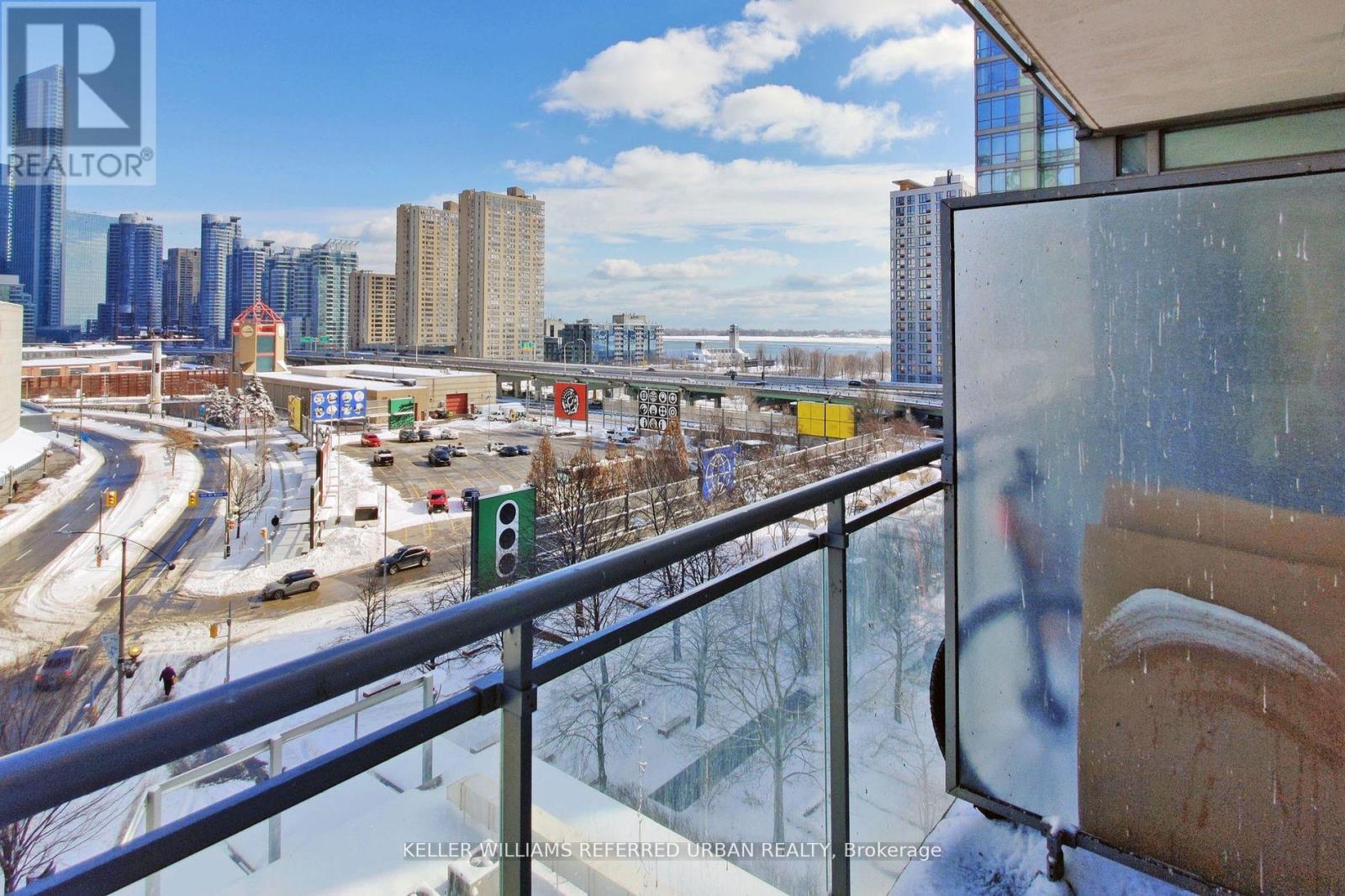 708 - 3 Navy Wharf Court Property Photo 21