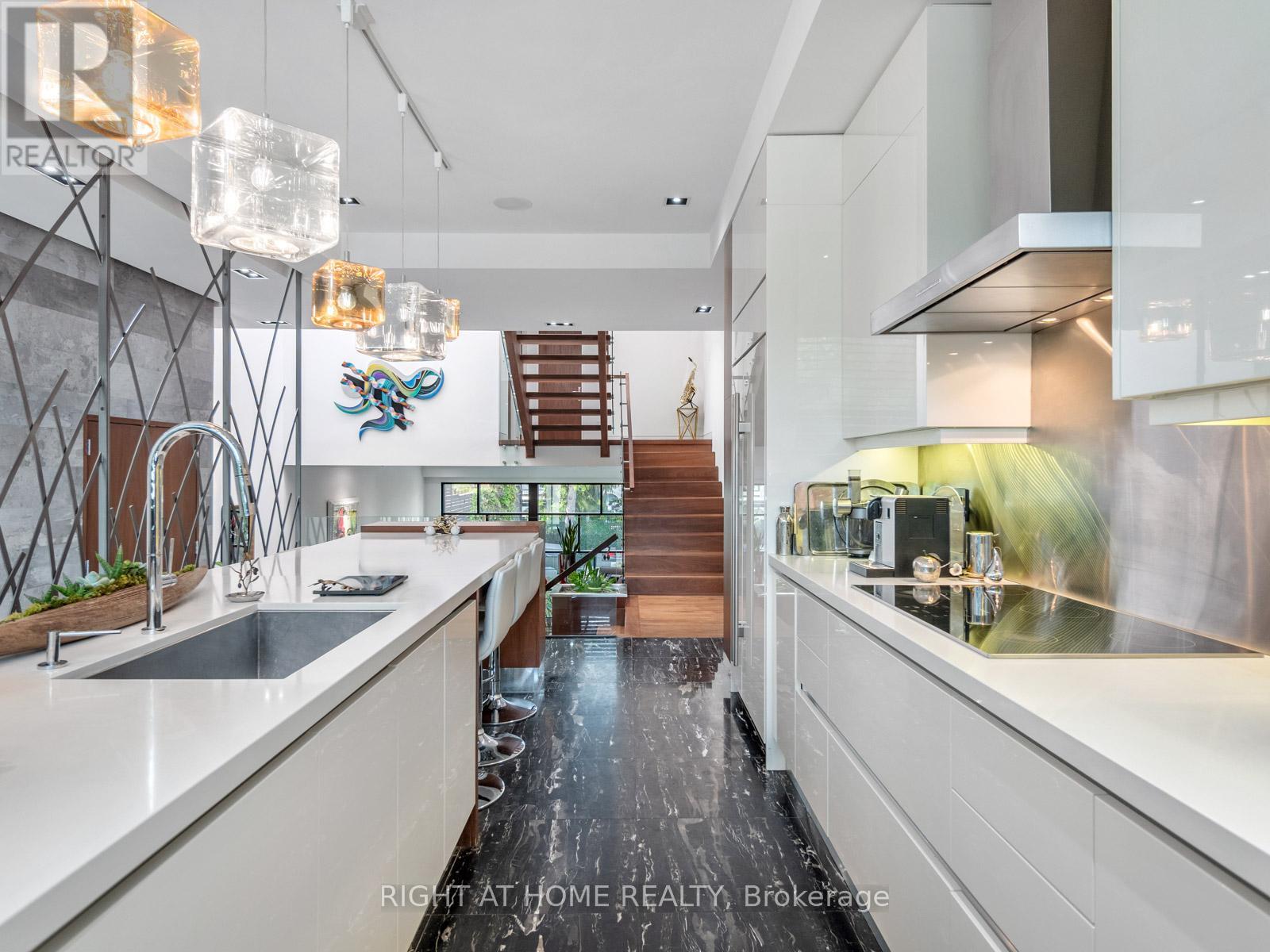 336 Melrose Avenue Property Photo 16