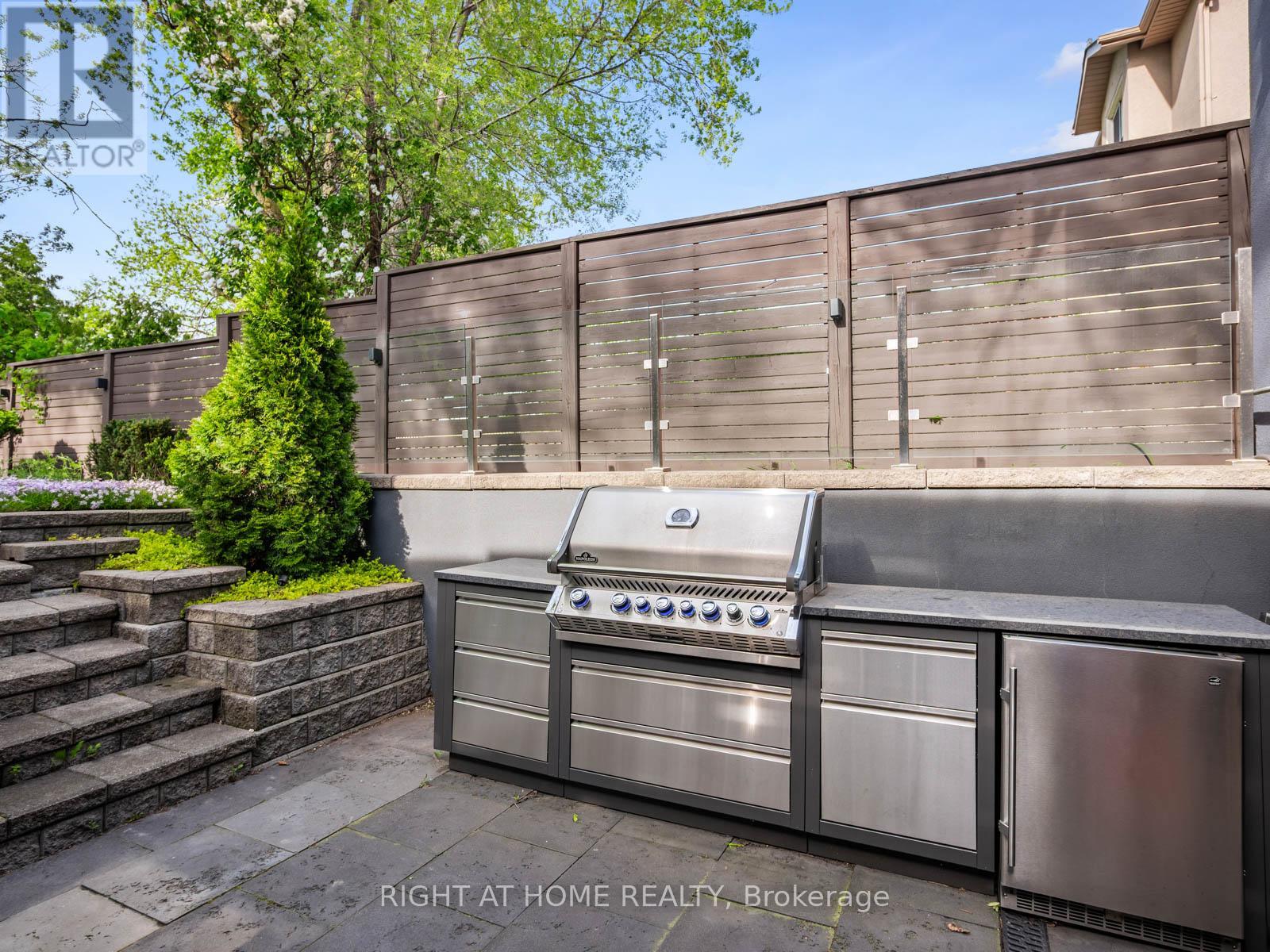 336 Melrose Avenue Property Photo 41