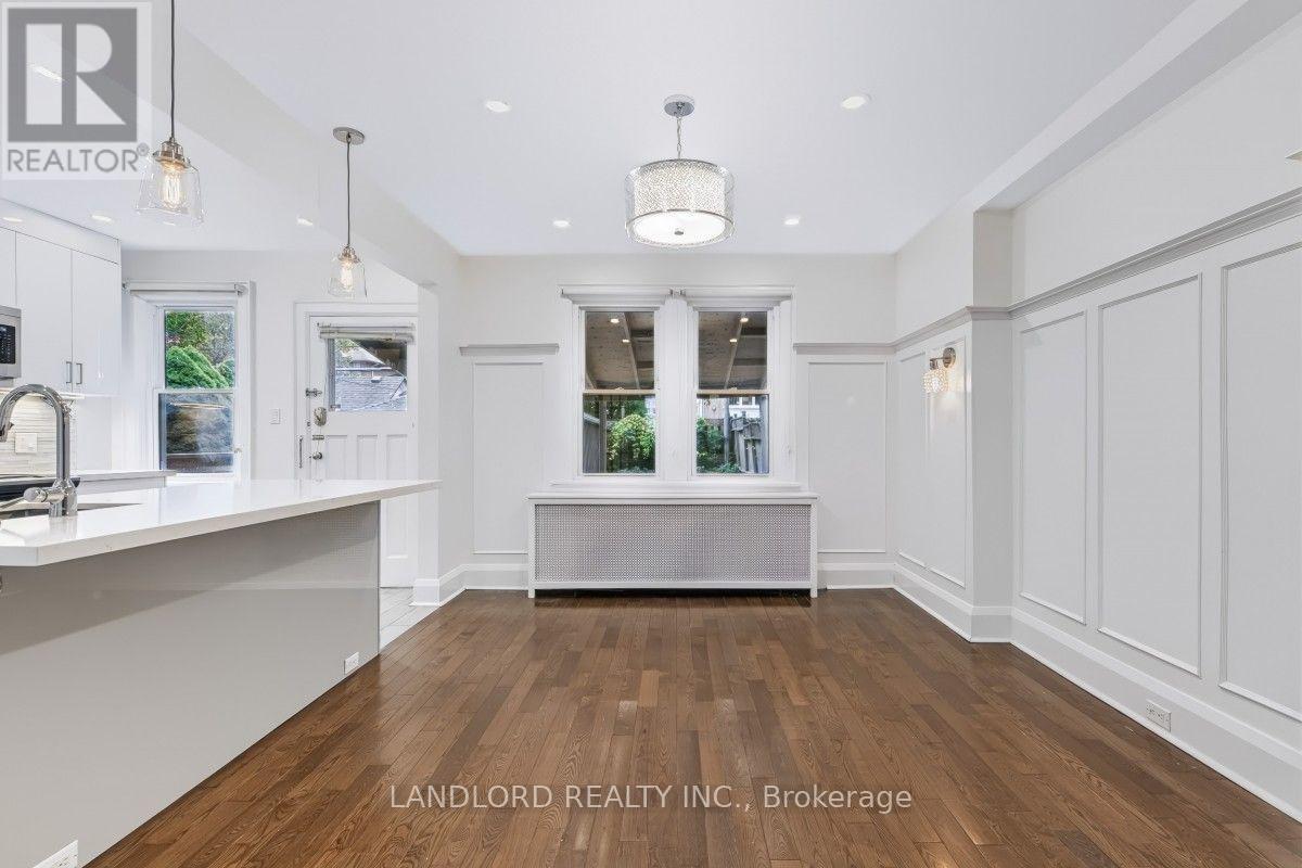 159 Lawrence Avenue W Property Photo 7