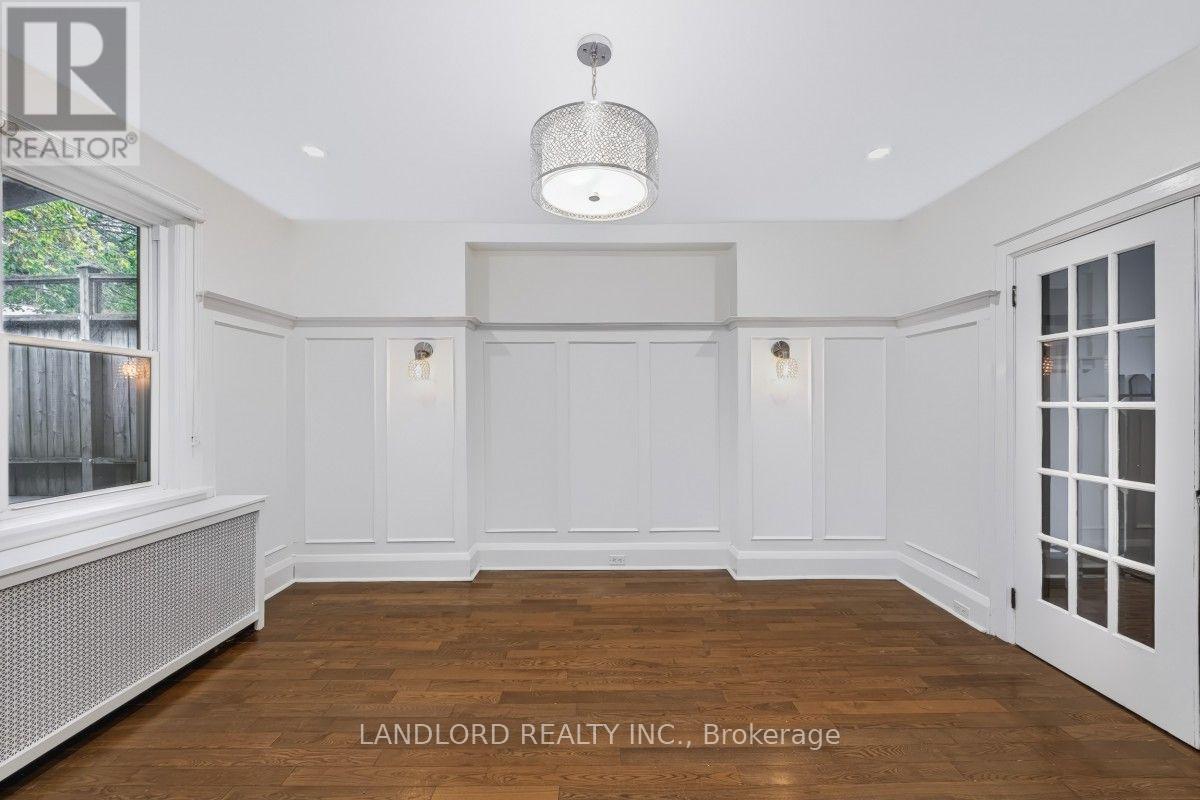159 Lawrence Avenue W Property Photo 8