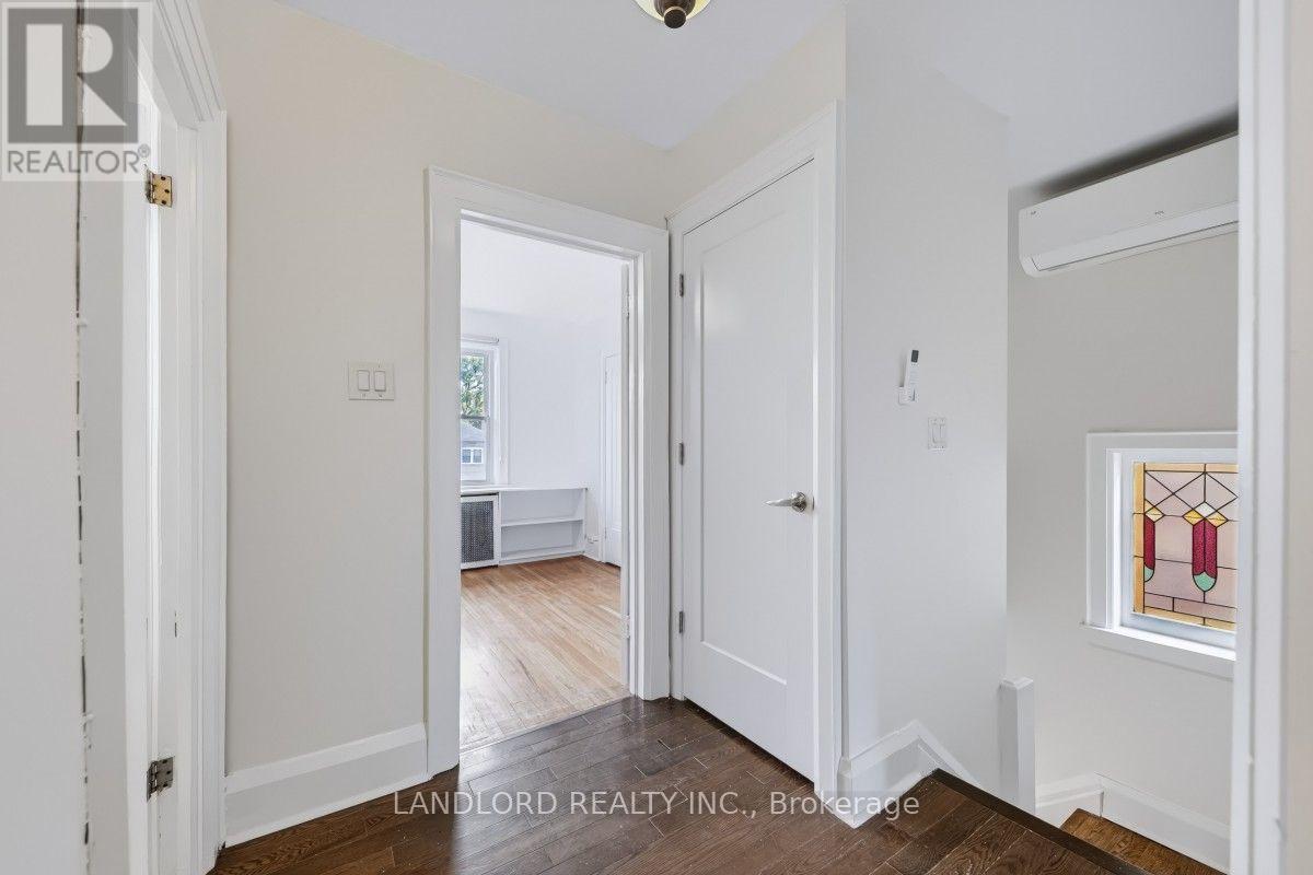 159 Lawrence Avenue W Property Photo 17