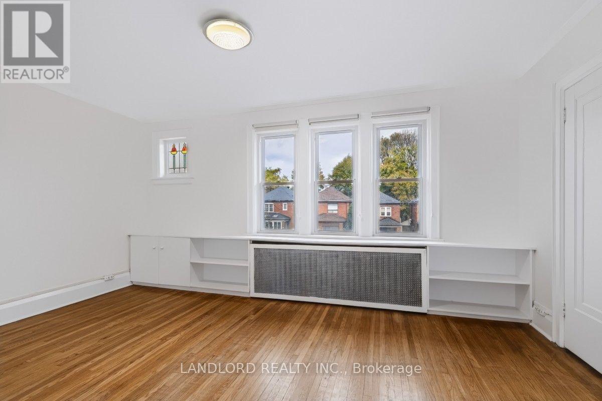 159 Lawrence Avenue W Property Photo 18