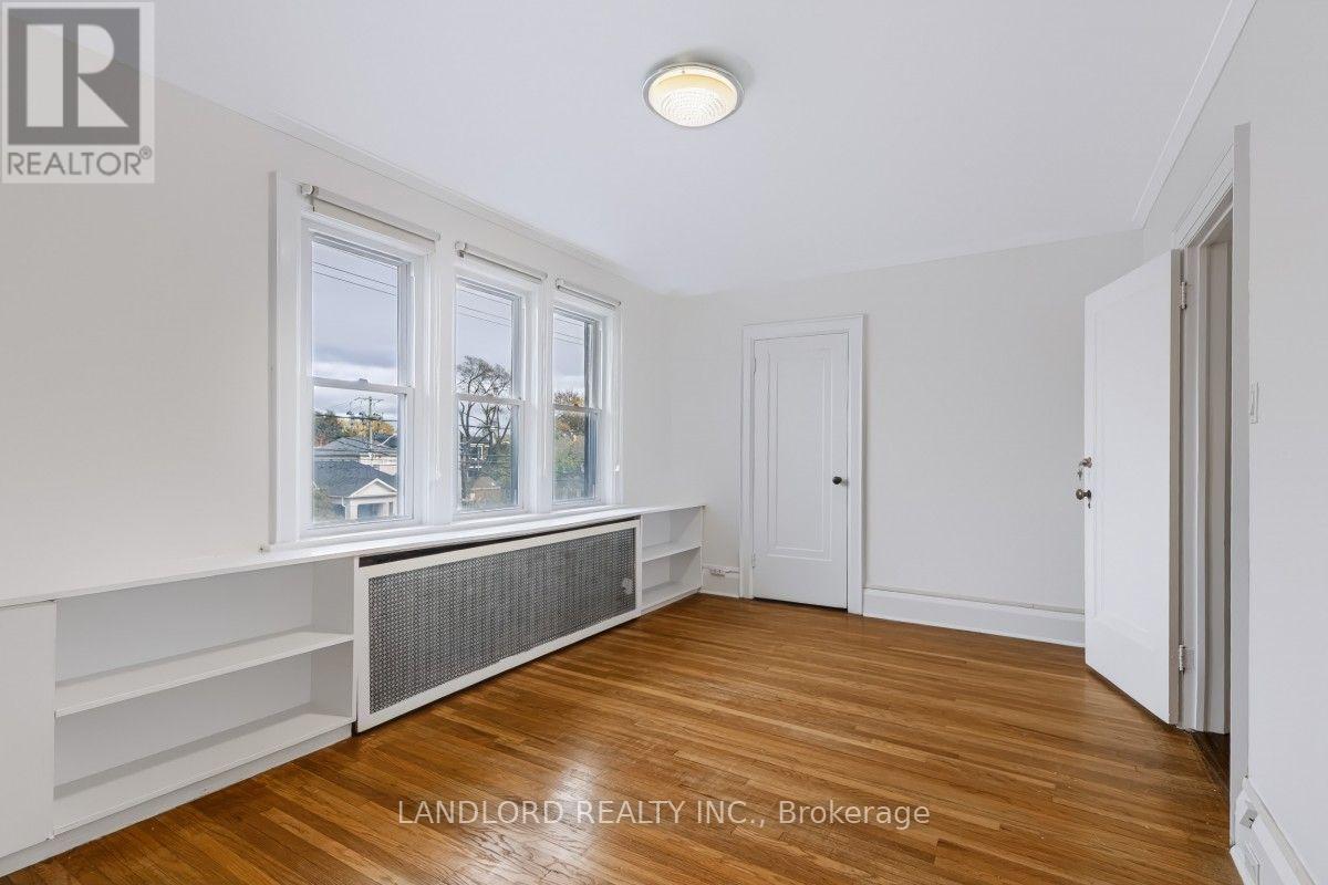 159 Lawrence Avenue W Property Photo 20