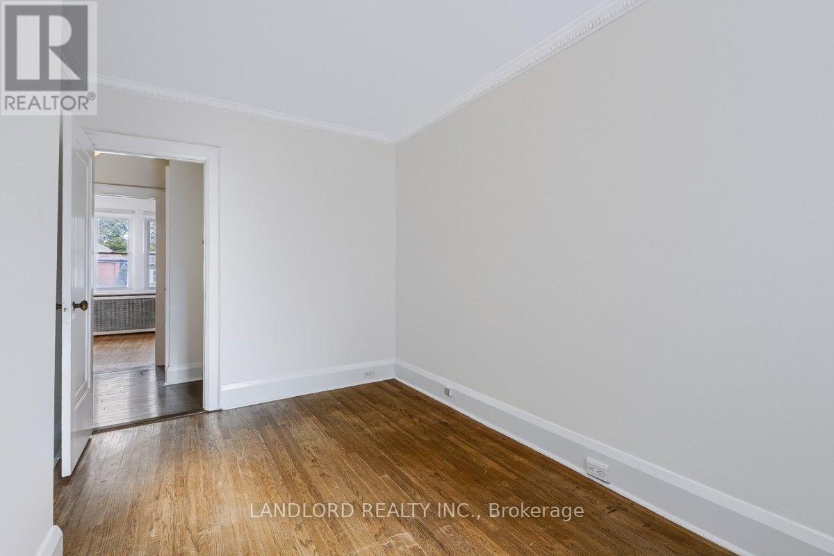 159 Lawrence Avenue W Property Photo 27