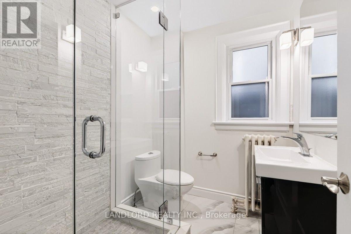 159 Lawrence Avenue W Property Photo 29