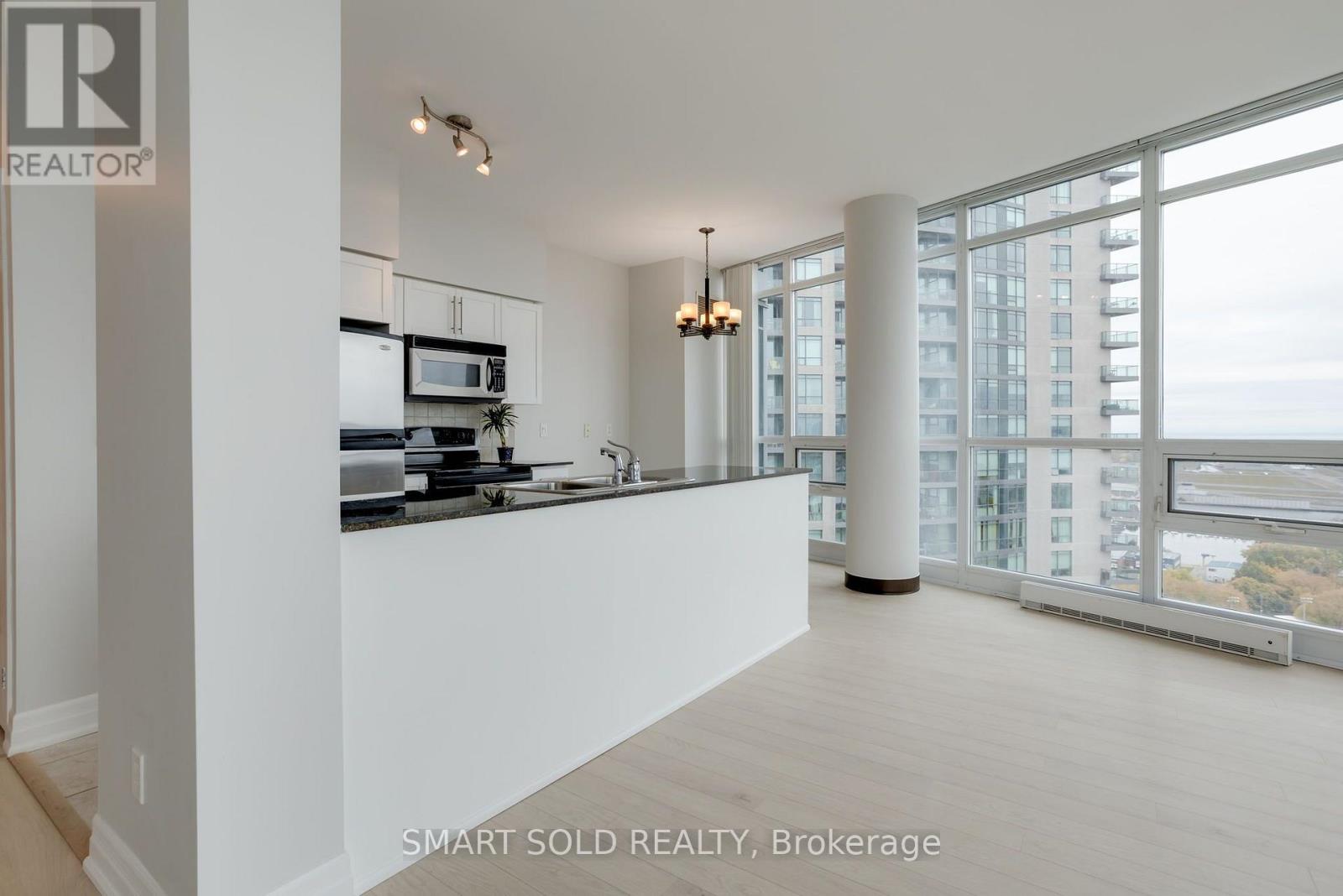 2603 - 231 Fort York Boulevard Property Photo 8