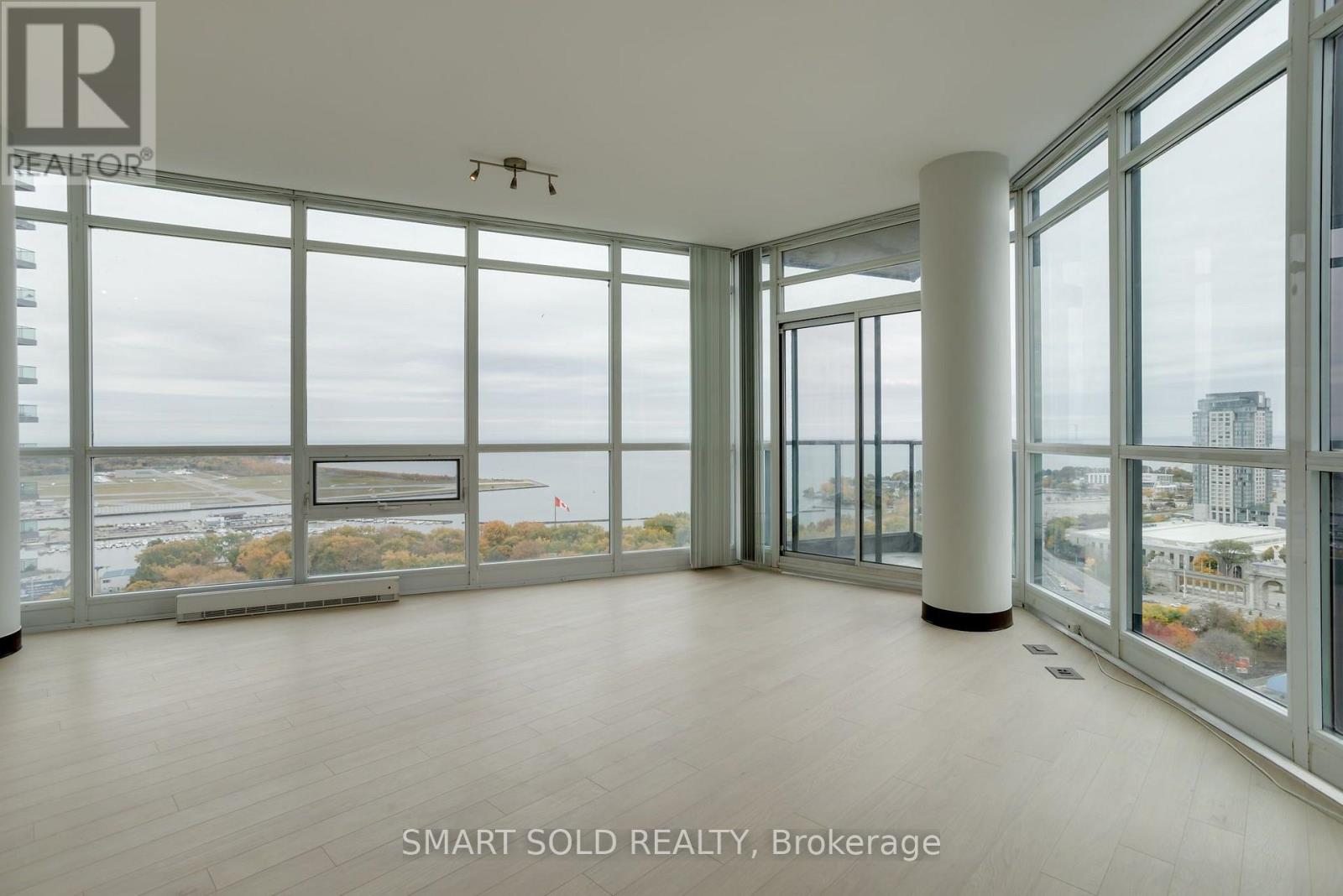 2603 - 231 Fort York Boulevard Property Photo 9