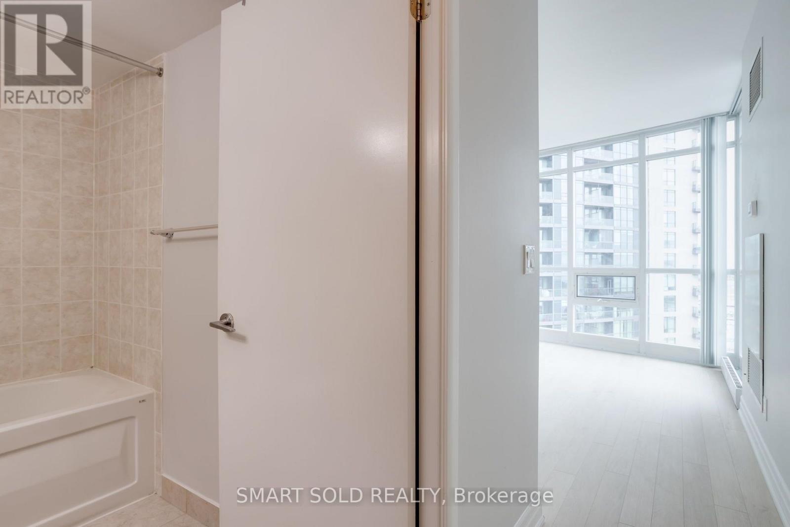 2603 - 231 Fort York Boulevard Property Photo 17