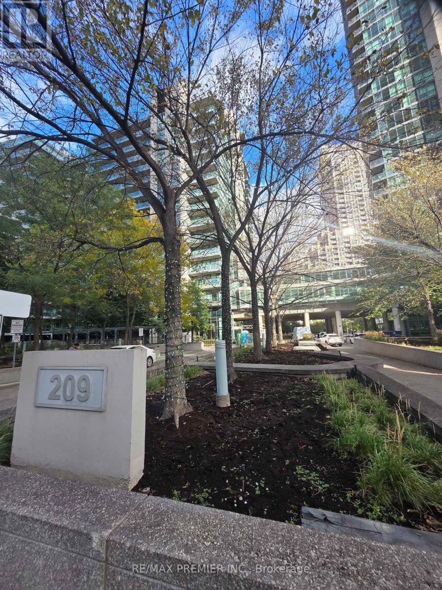 475 - 209 Fort York Boulevard Property Photo 1