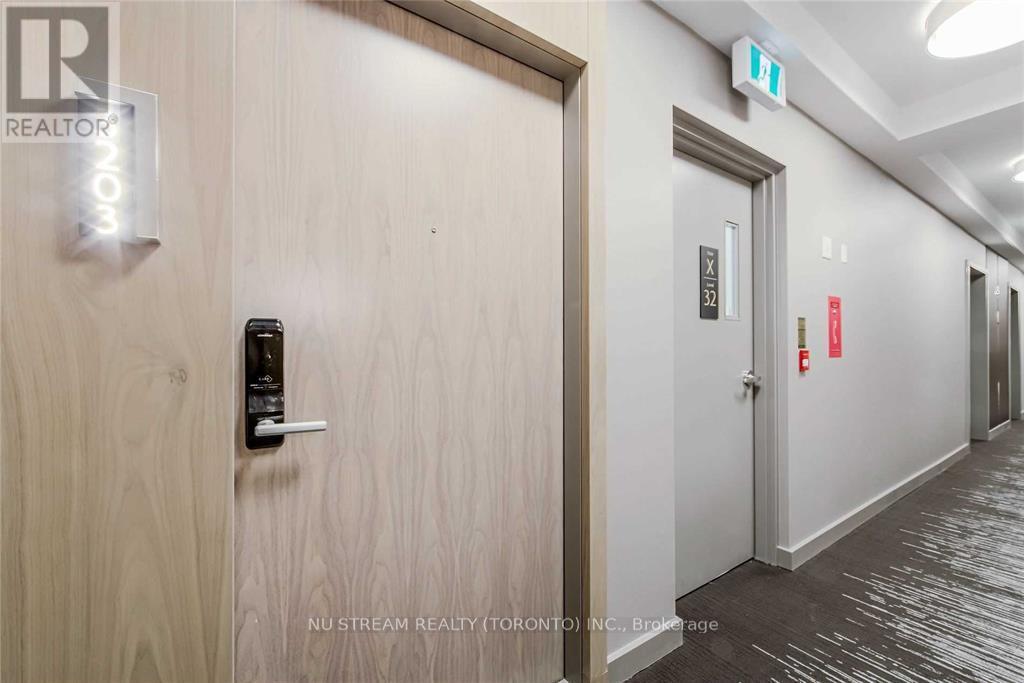 3203 - 575 Bloor Street E Property Photo 2