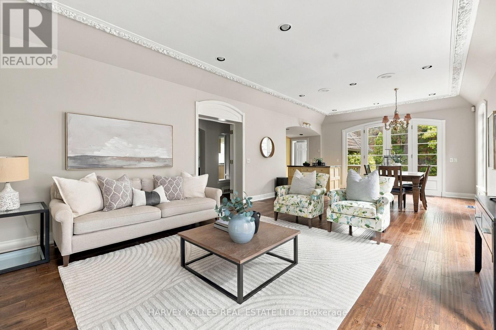 148 Strathallan Boulevard Property Photo 13