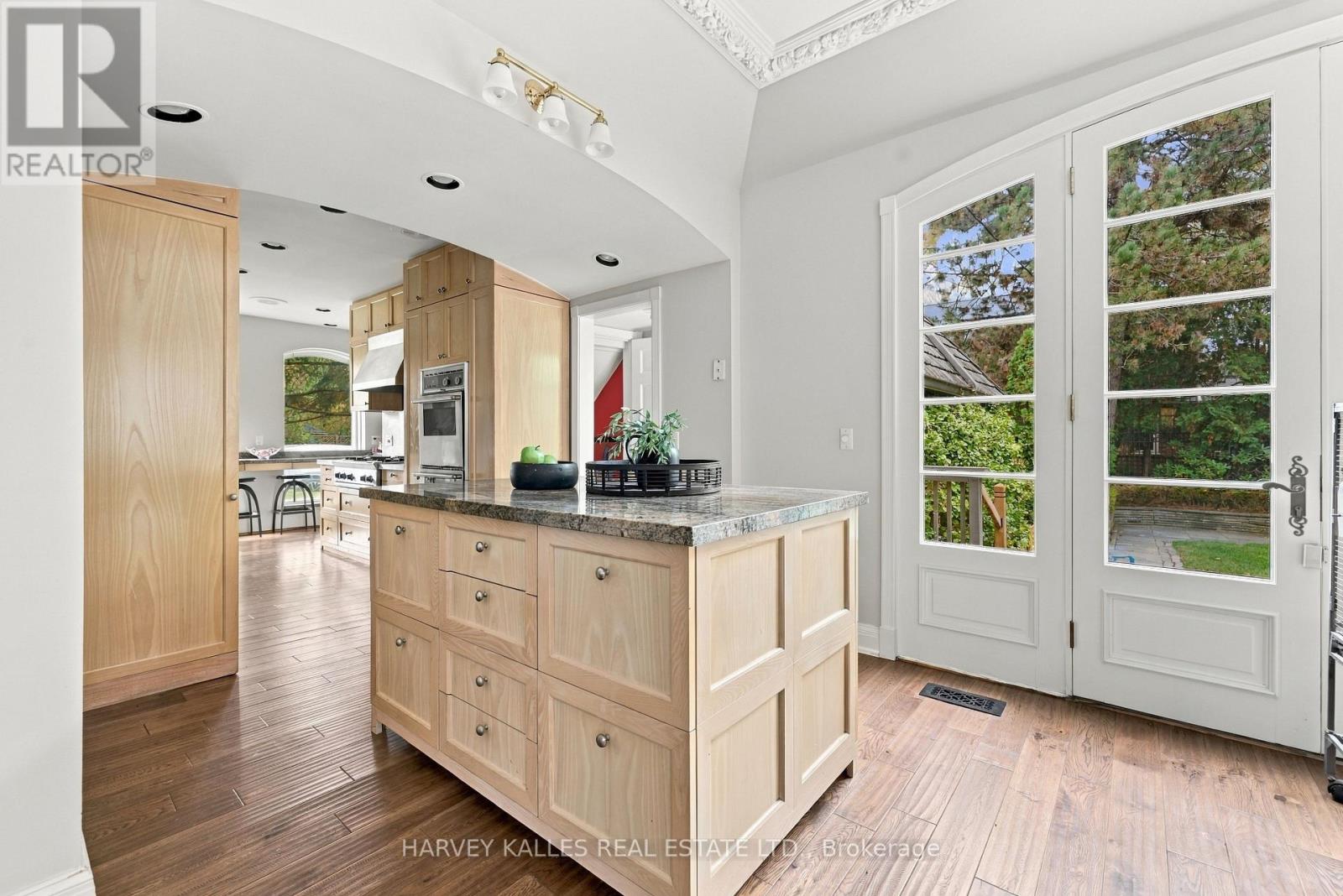 148 Strathallan Boulevard Property Photo 17