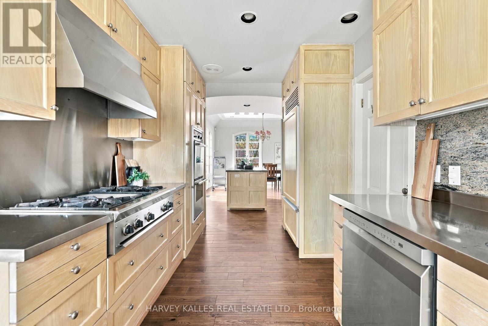 148 Strathallan Boulevard Property Photo 19