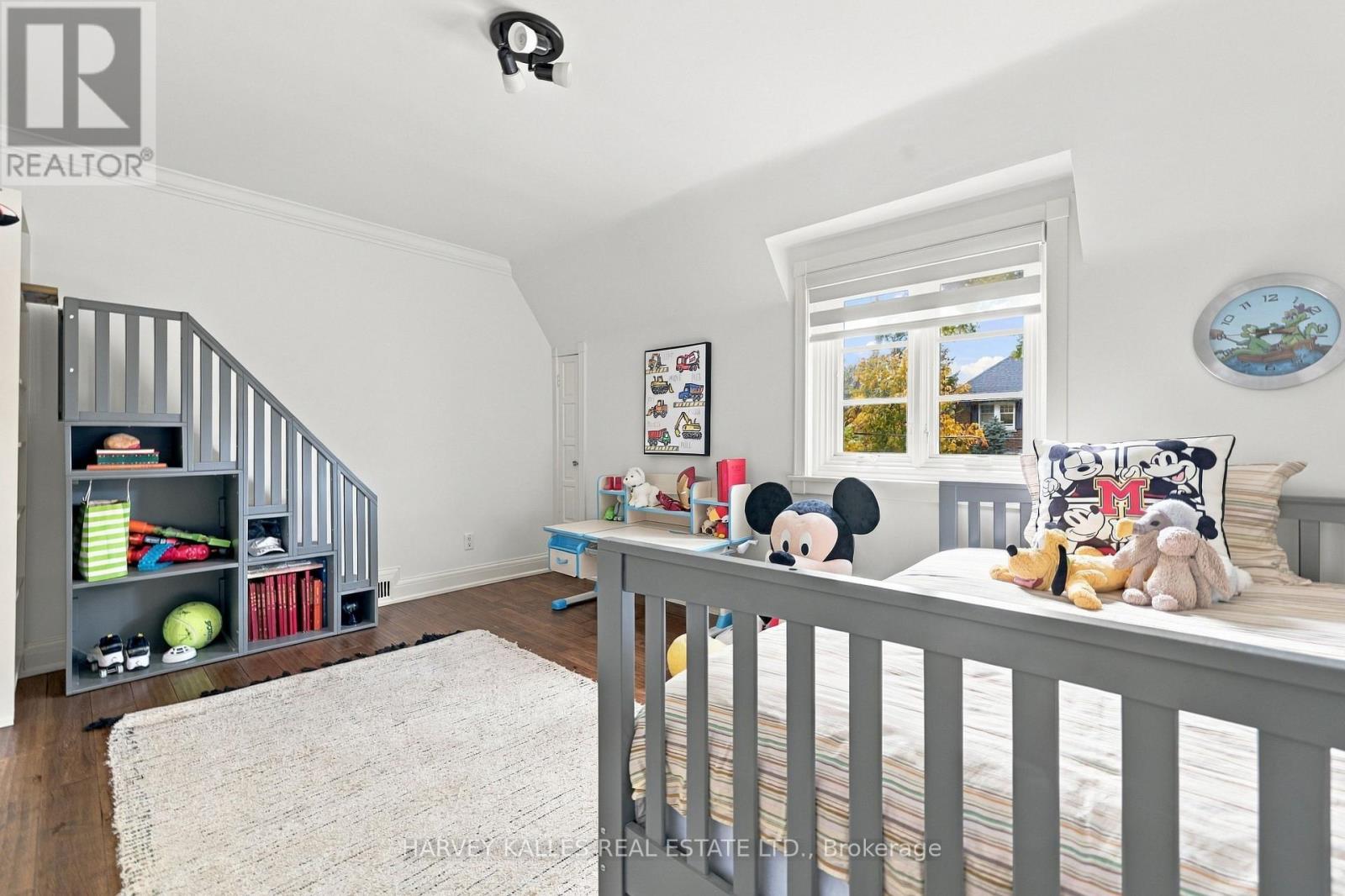 148 Strathallan Boulevard Property Photo 33