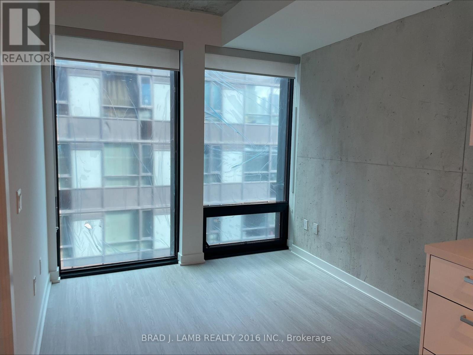 1801 - 284 King Street E Property Photo 9