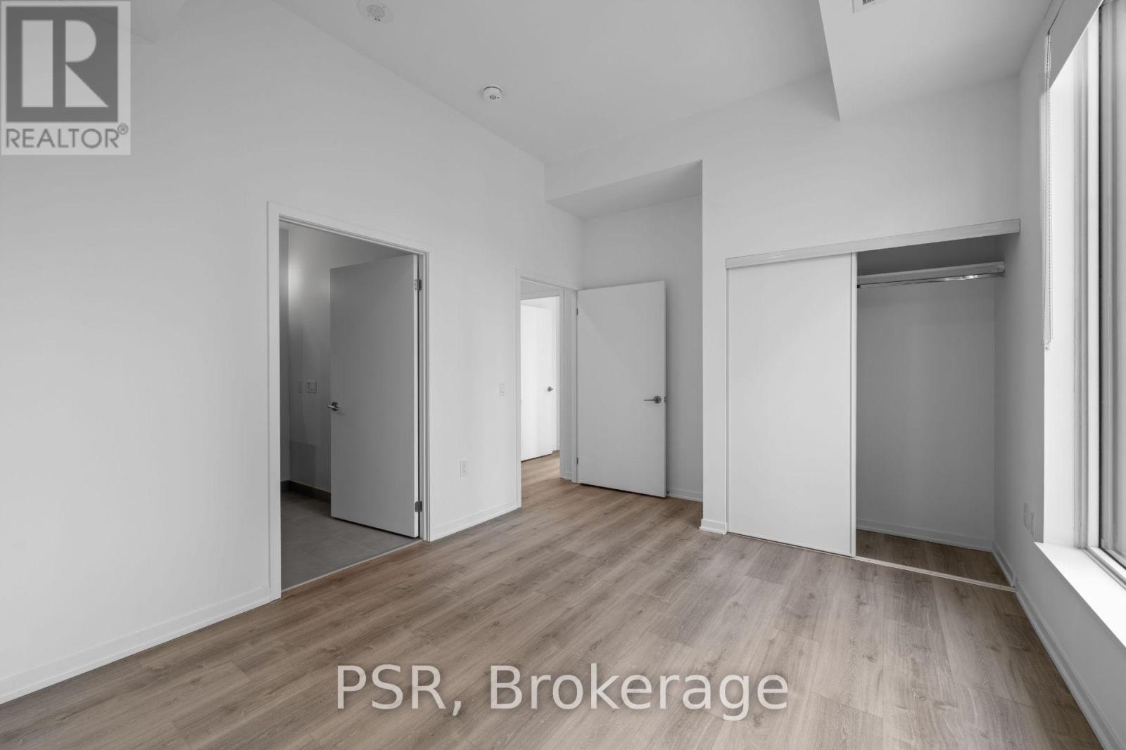 913 - 101 Roehampton Avenue Property Photo 8