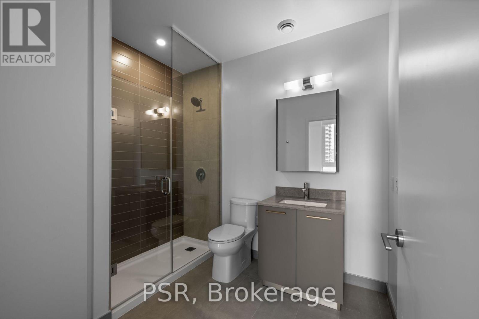 913 - 101 Roehampton Avenue Property Photo 9