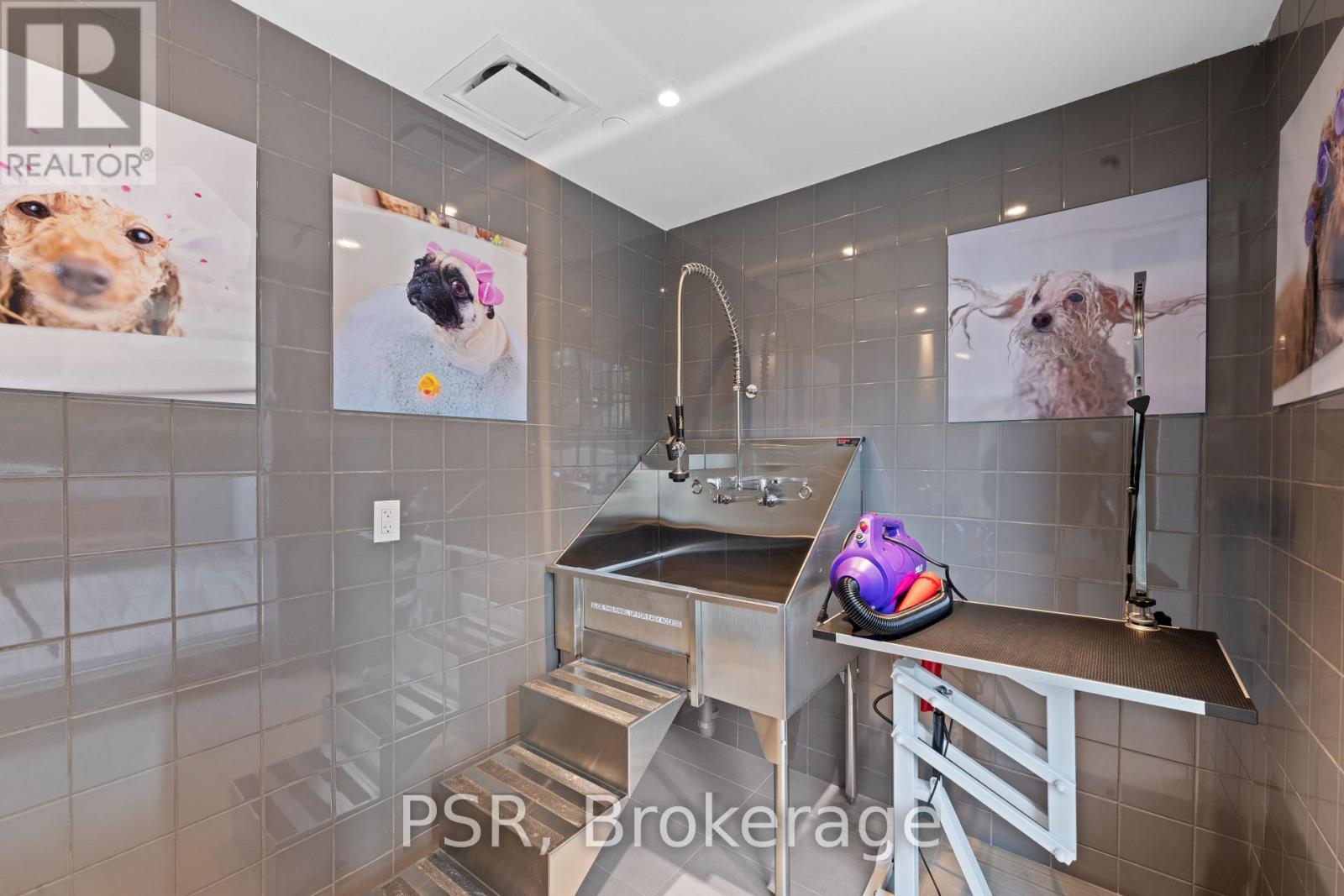 913 - 101 Roehampton Avenue Property Photo 34
