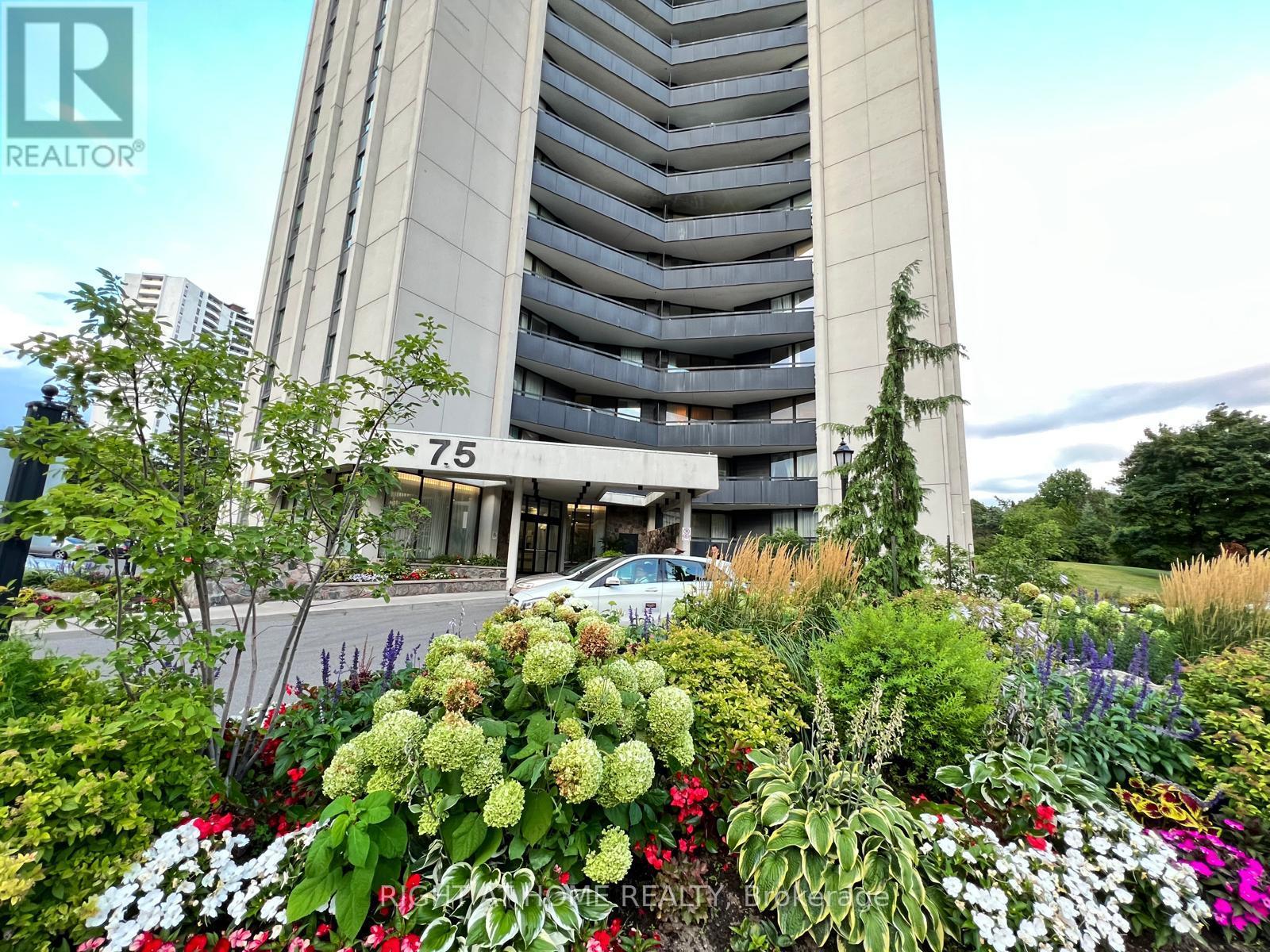 1608 - 75 Graydon Hall Drive Property Photo 32