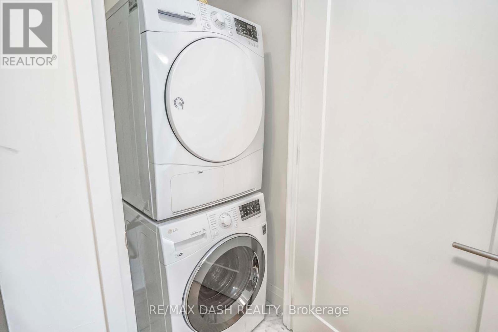 205 - 151 Avenue Road Property Photo 27