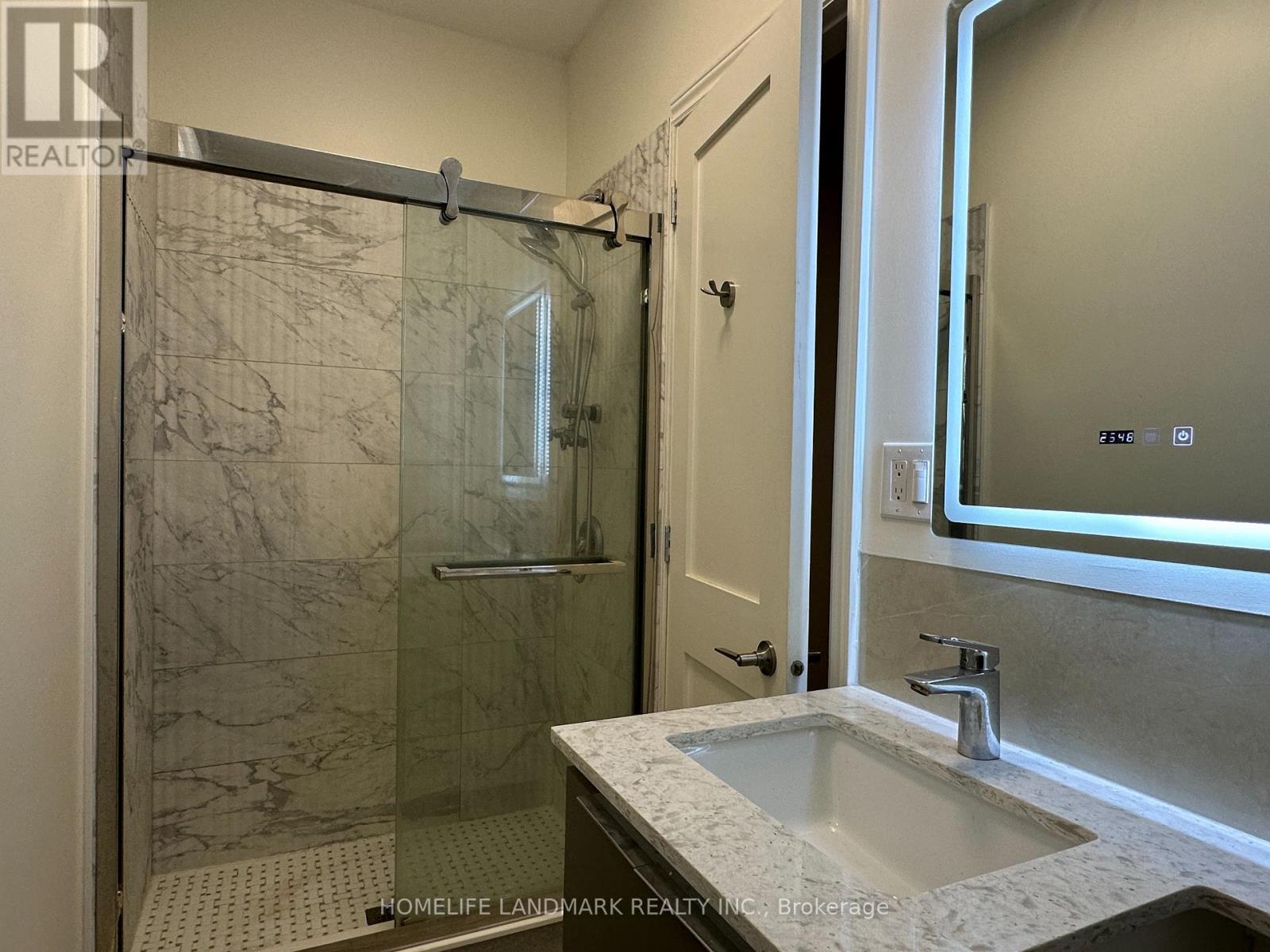 86 Pemberton Avenue Property Photo 8