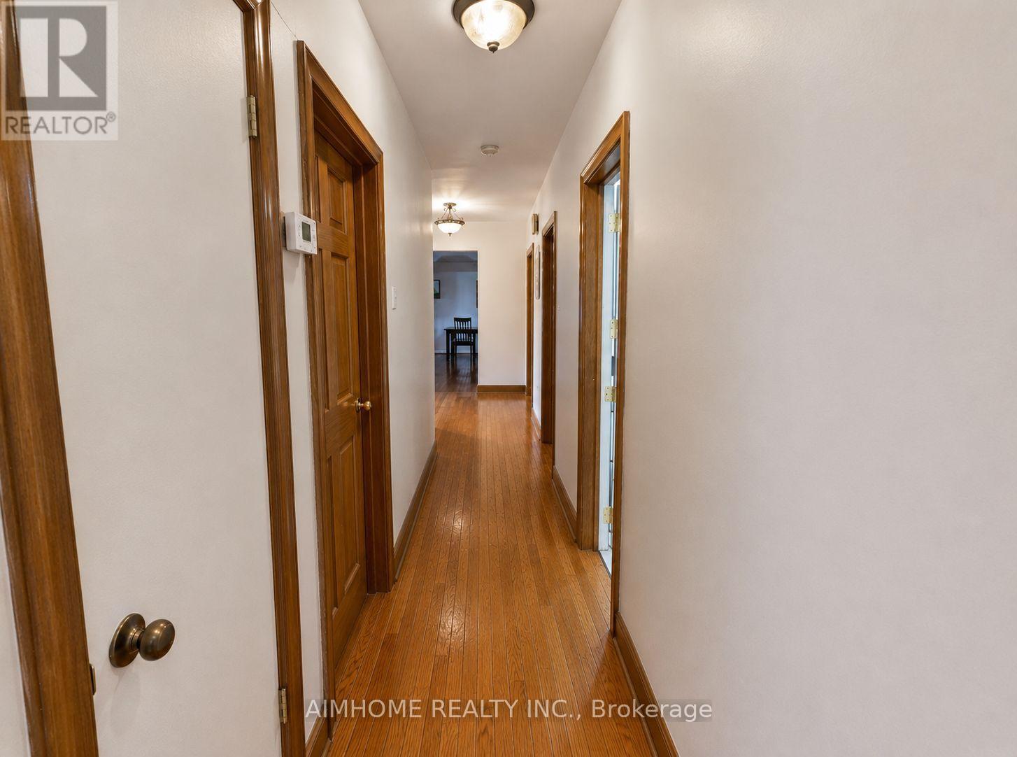 25 Burbank Drive Property Photo 6
