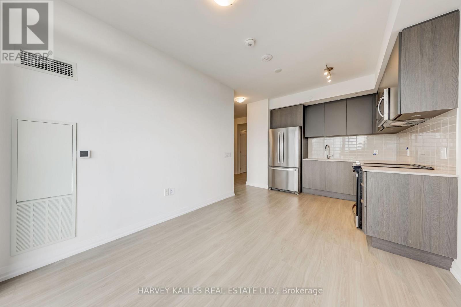 3415 - 50 Dunfield Avenue Property Photo 11
