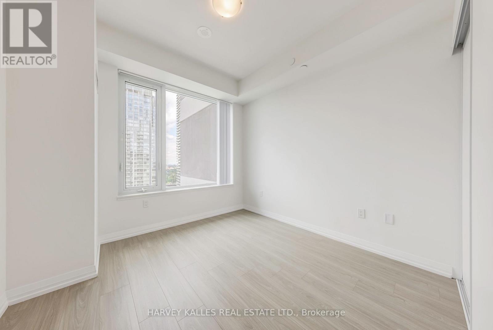 3415 - 50 Dunfield Avenue Property Photo 13