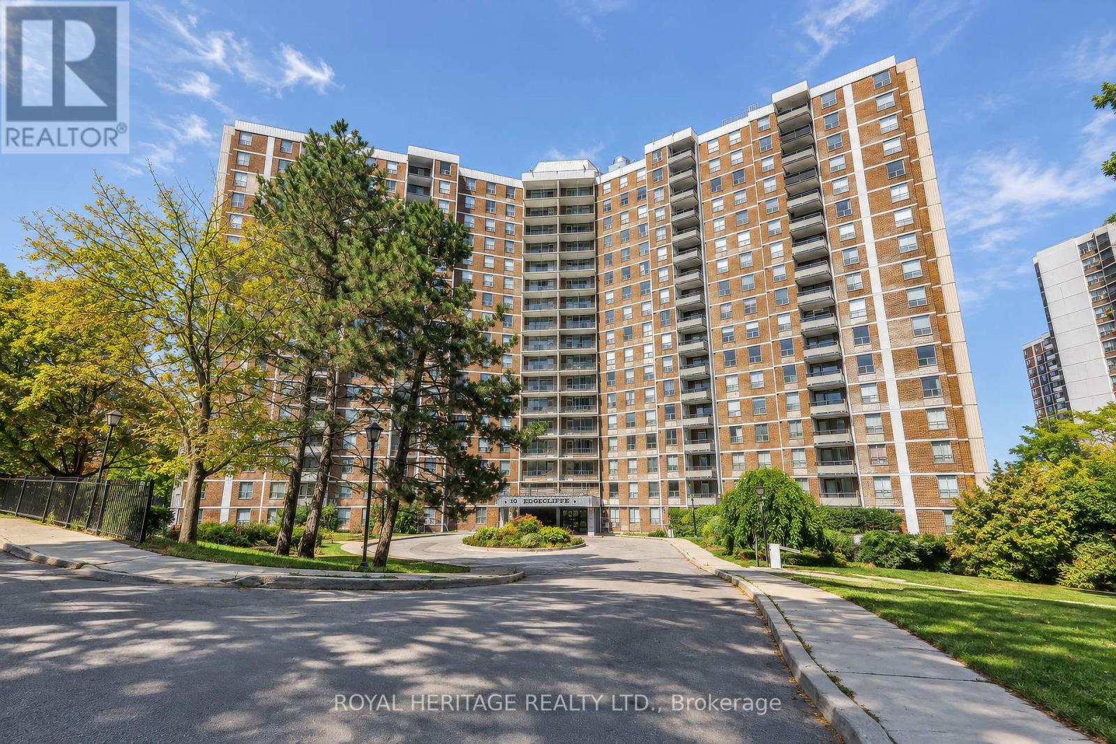 603 - 10 Edgecliff Golfway Property Photo 1