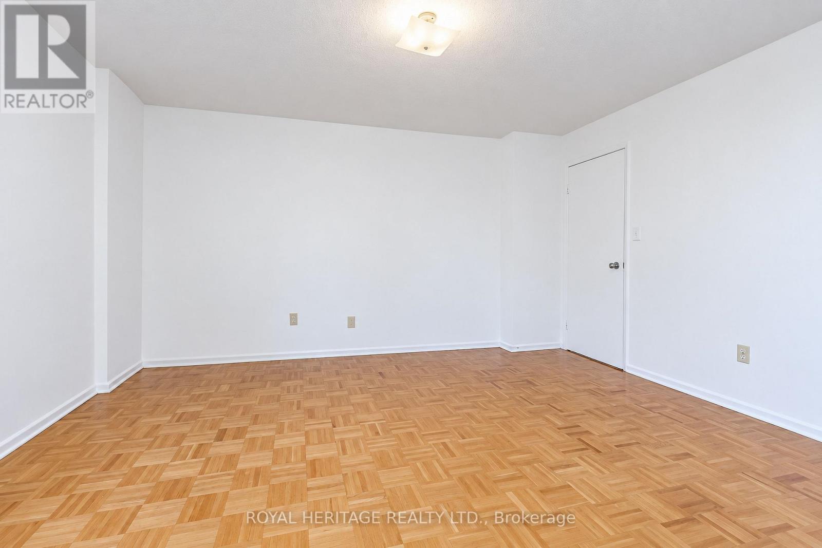 603 - 10 Edgecliff Golfway Property Photo 28